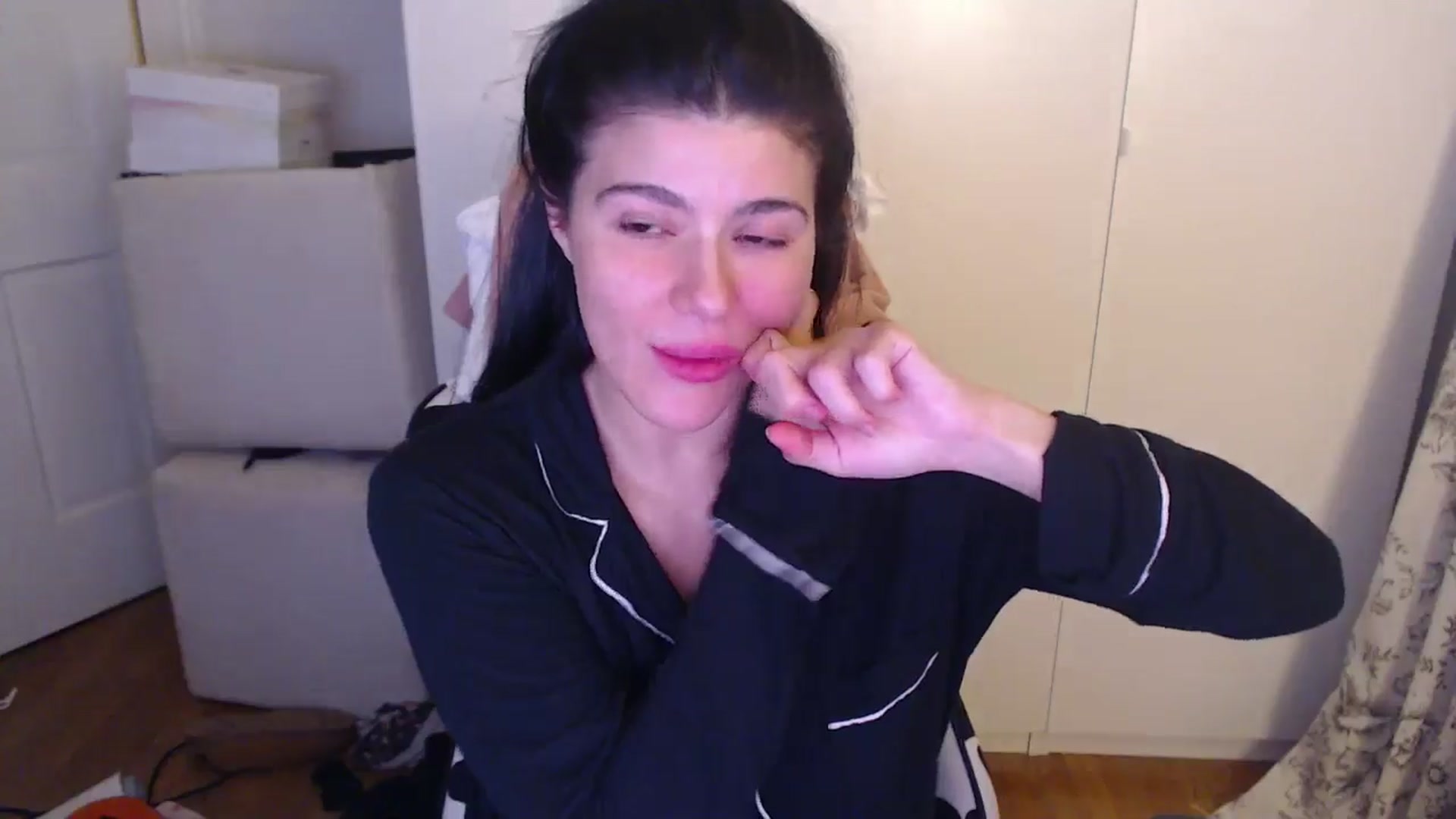 Gallery image thumbnail from Mageret's myfreecams stream on, 07/20/2025, 02:31 image 15 of 20