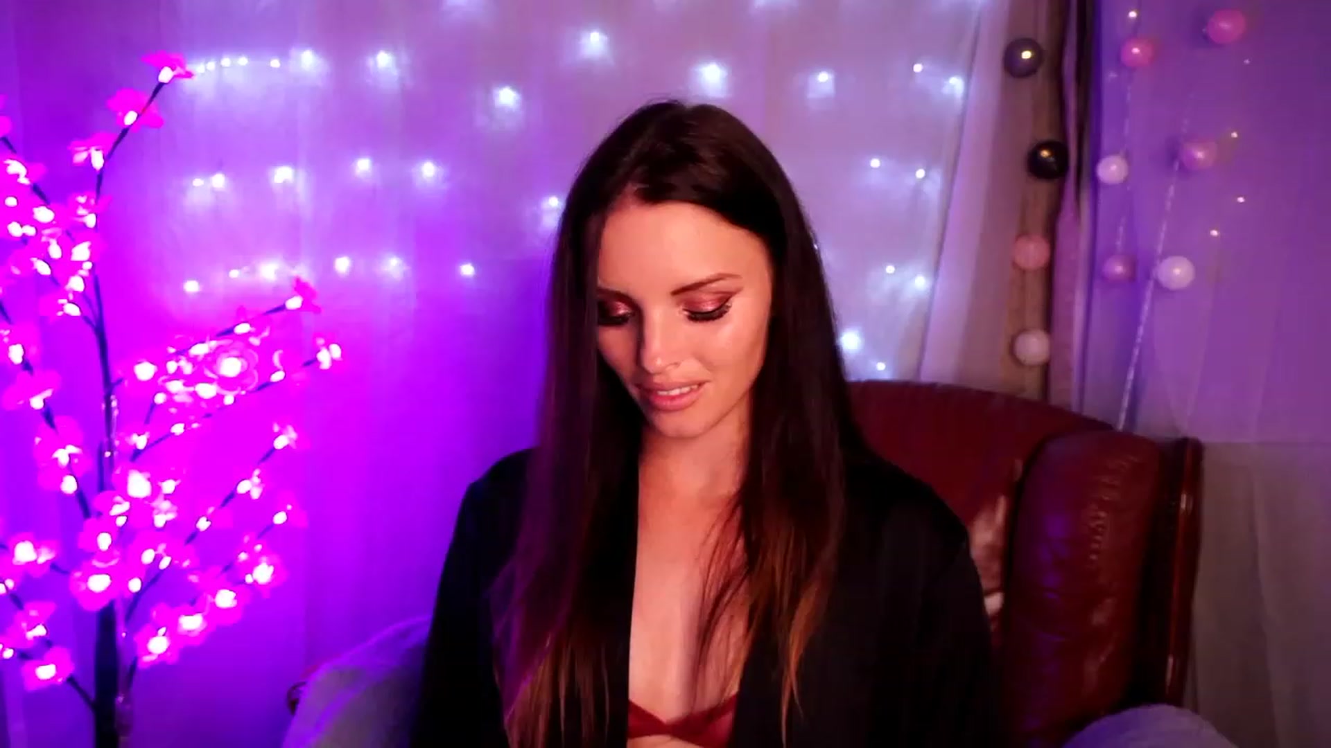 Gallery image thumbnail from Maggiecake's myfreecams stream on, 06/11/2023, 21:13 image 2 of 20