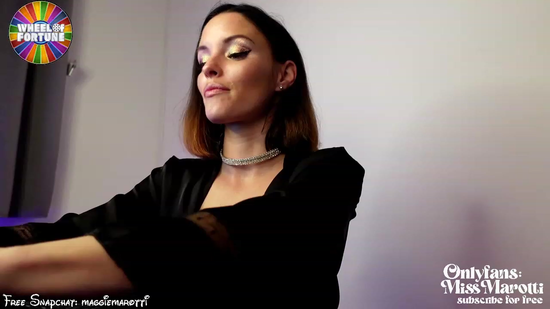 Gallery image thumbnail from Maggiecake's myfreecams stream on, 12/31/2023, 19:50 image 16 of 20