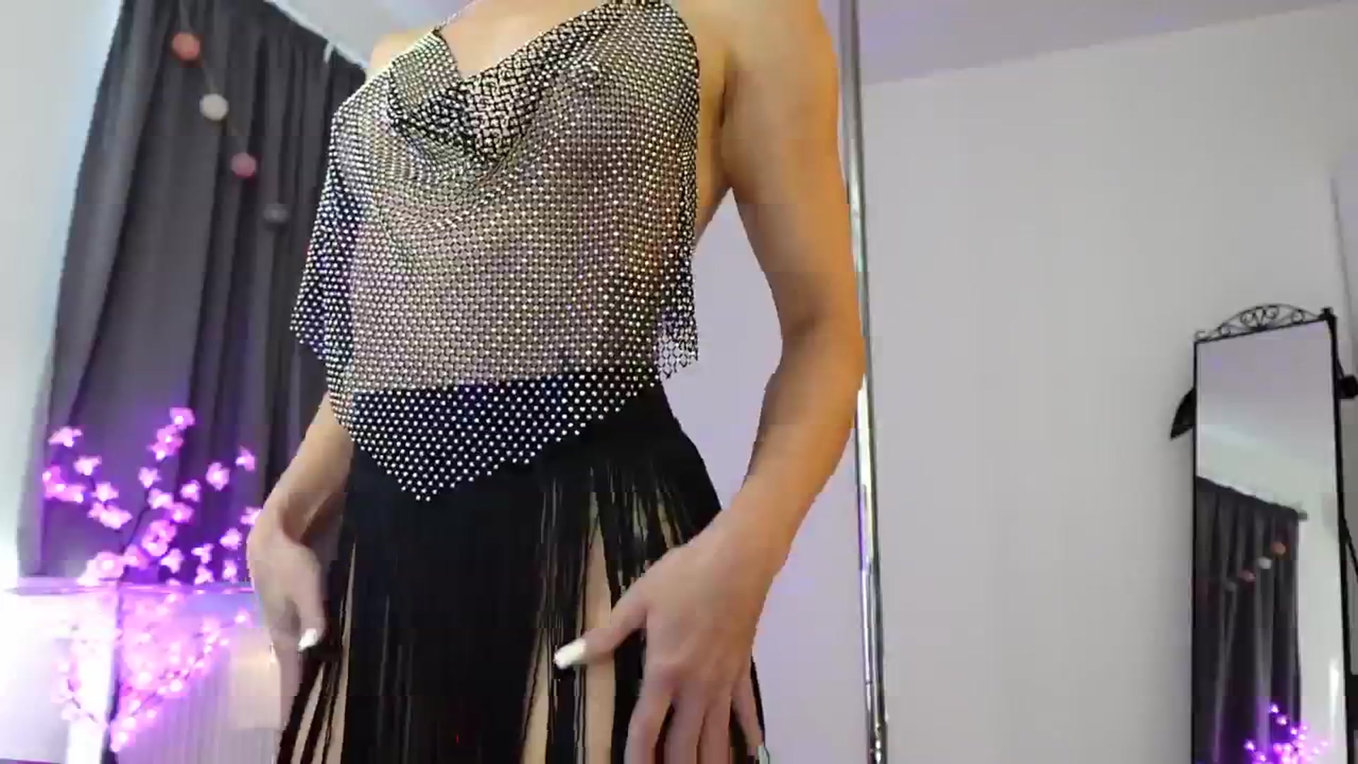 Gallery image thumbnail from Maggiecake's myfreecams stream on, 09/22/2024, 15:01 image 5 of 20