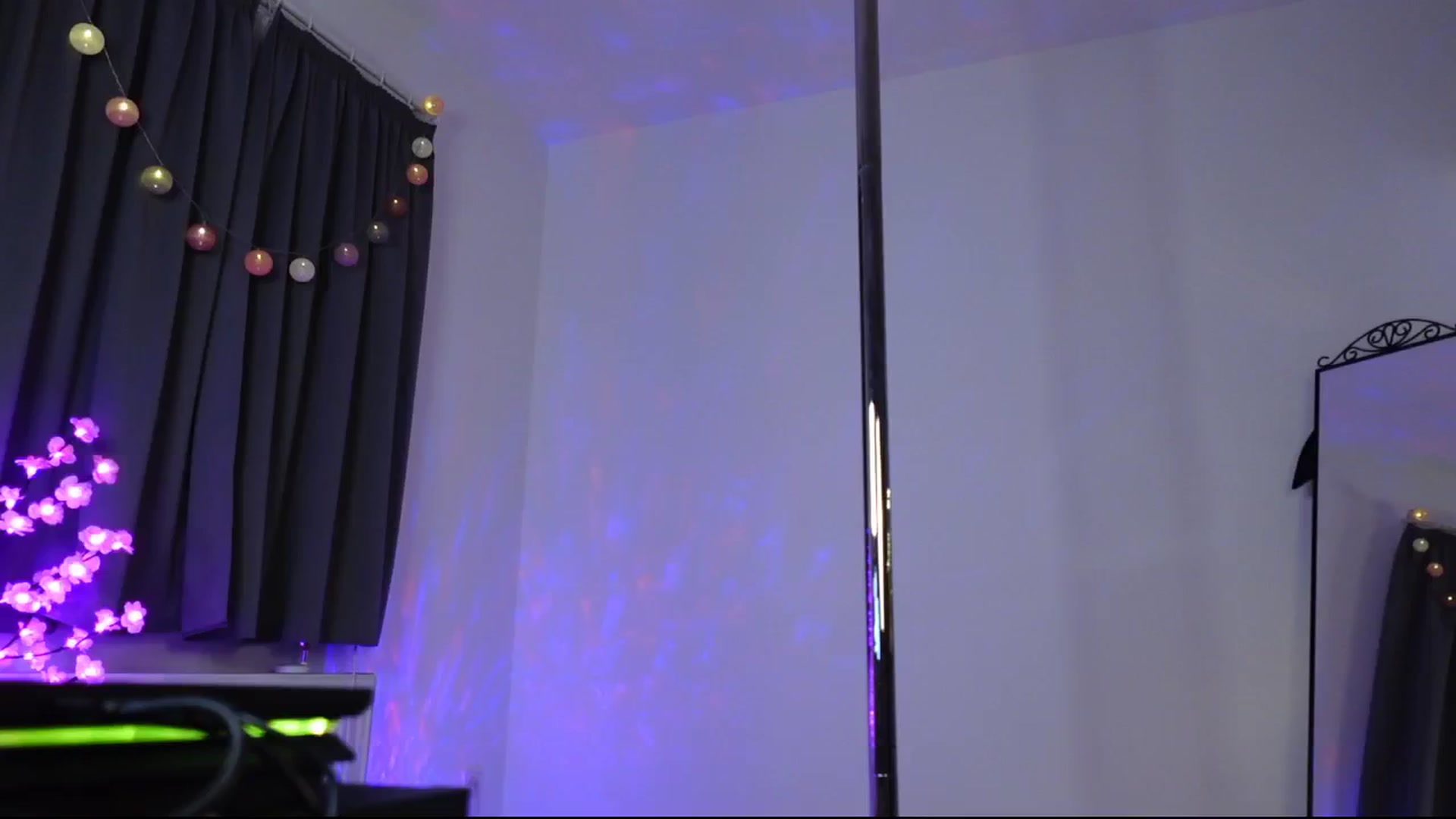 Gallery image thumbnail from Maggiecake's myfreecams stream on, 11/21/2024, 20:41 image 19 of 20