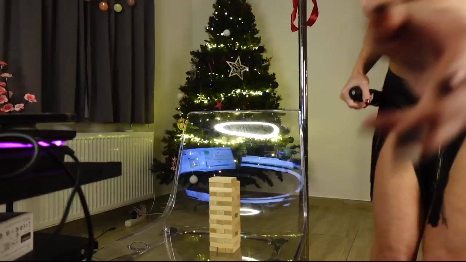 Gallery image thumbnail from Maggiecake's myfreecams stream on, 12/31/2024, 22:18 image 3 of 20