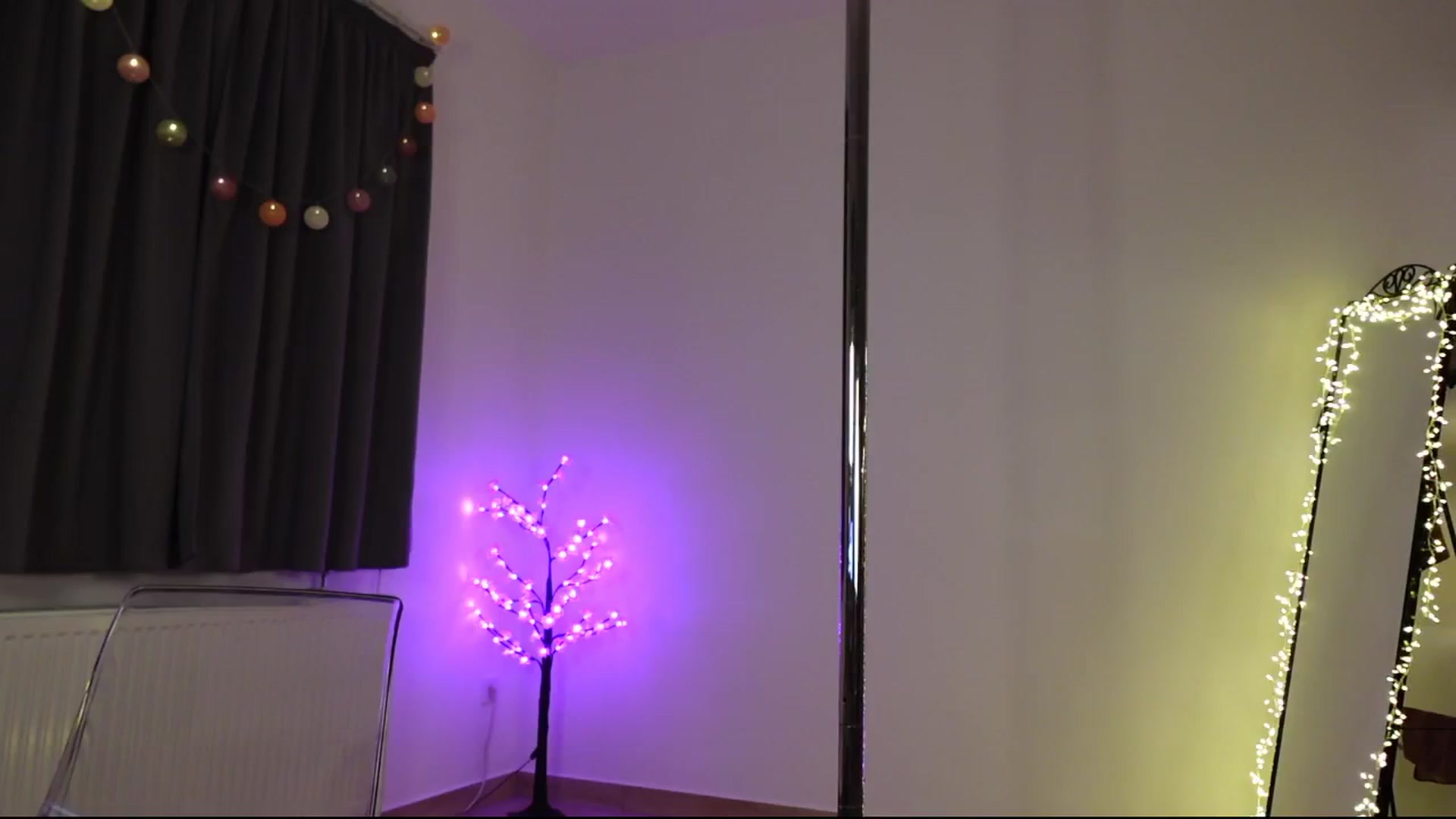 Gallery image thumbnail from Maggiecake's myfreecams stream on, 01/10/2025, 20:37 image 20 of 20