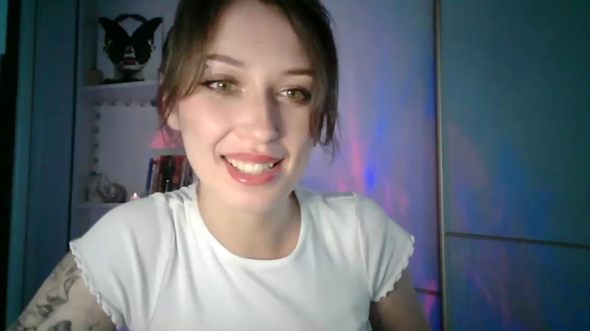 Gallery image thumbnail from MaggySpace's myfreecams stream on, 12/21/2025, 13:32 image 1 of 20