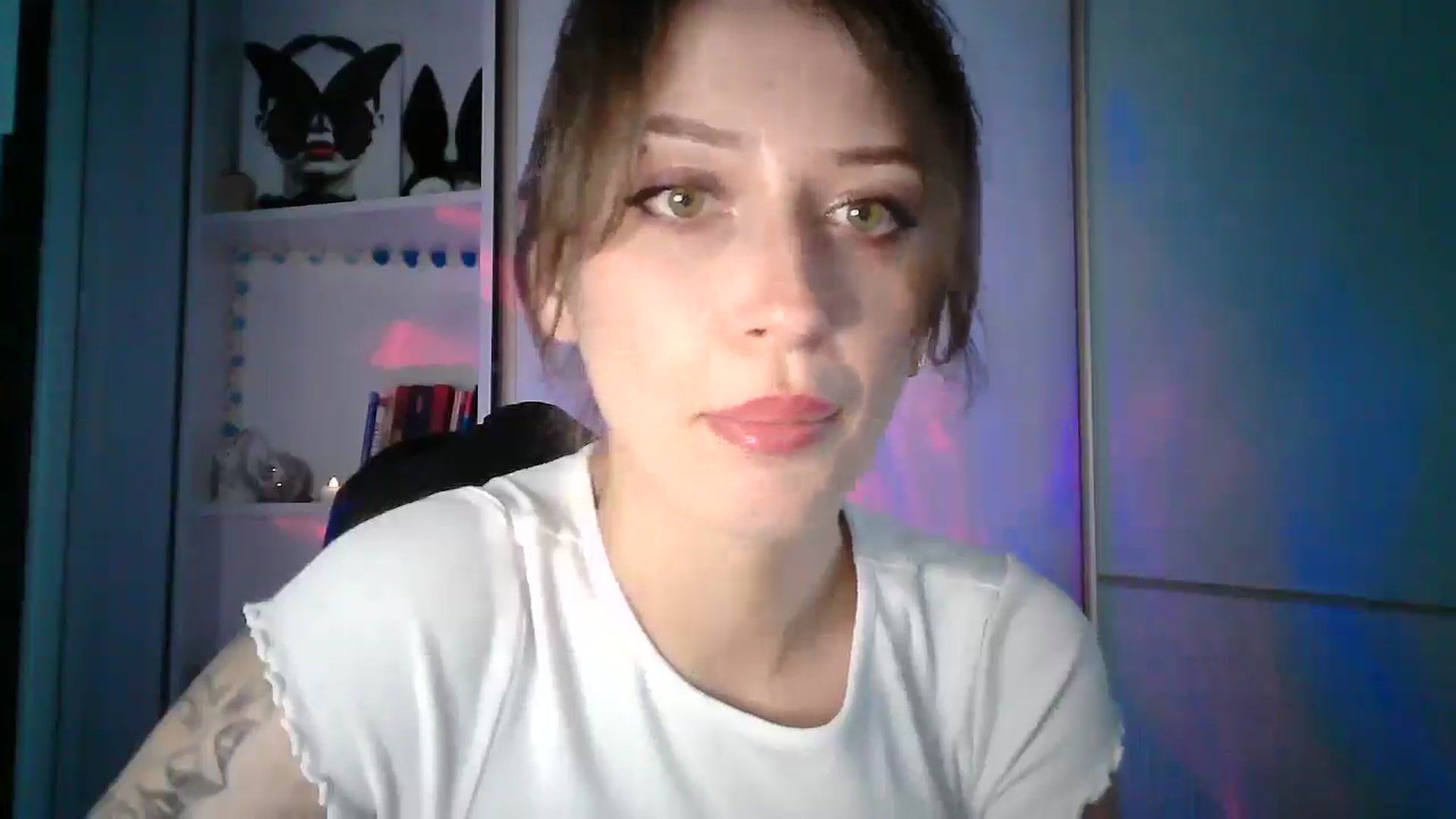 Gallery image thumbnail from MaggySpace's myfreecams stream on, 12/21/2025, 13:32 image 2 of 20