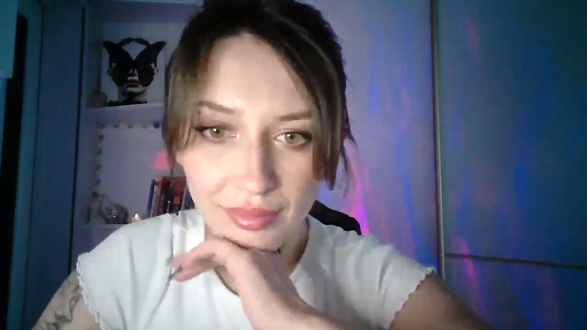 Gallery image thumbnail from MaggySpace's myfreecams stream on, 12/21/2025, 13:32 image 4 of 20