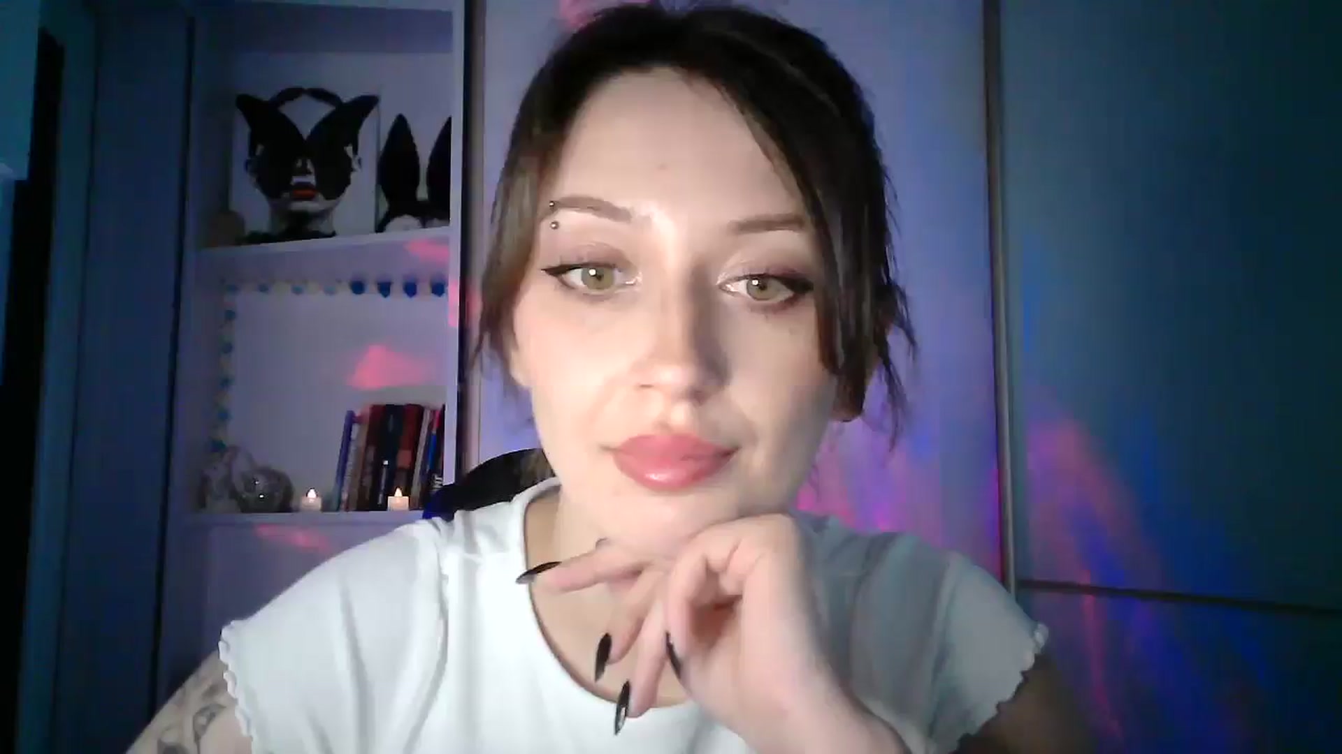 Gallery image thumbnail from MaggySpace's myfreecams stream on, 12/21/2025, 13:32 image 15 of 20