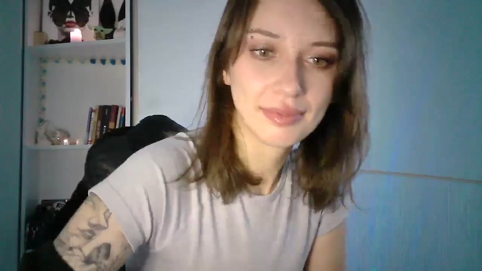 Gallery image thumbnail from MaggySpace's myfreecams stream on, 12/22/2025, 09:23 image 10 of 20