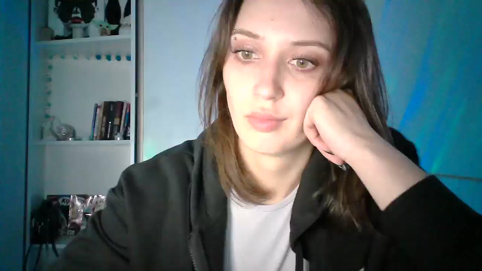Gallery image thumbnail from MaggySpace's myfreecams stream on, 12/22/2025, 11:49 image 14 of 20