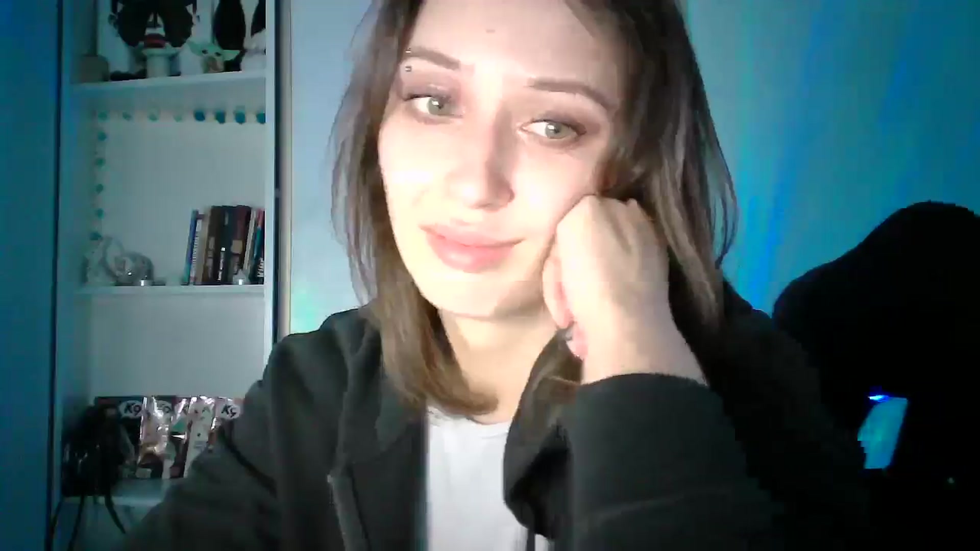 Gallery image thumbnail from MaggySpace's myfreecams stream on, 12/22/2025, 11:49 image 18 of 20