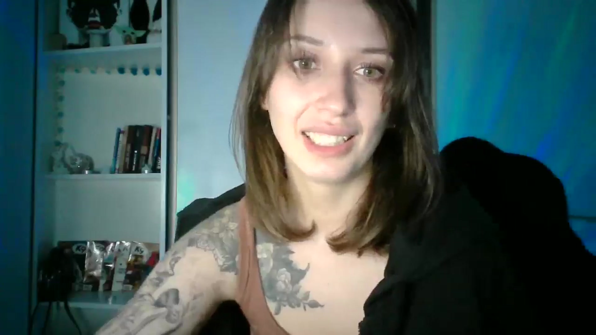 Gallery image thumbnail from MaggySpace's myfreecams stream on, 12/22/2025, 12:24 image 5 of 20