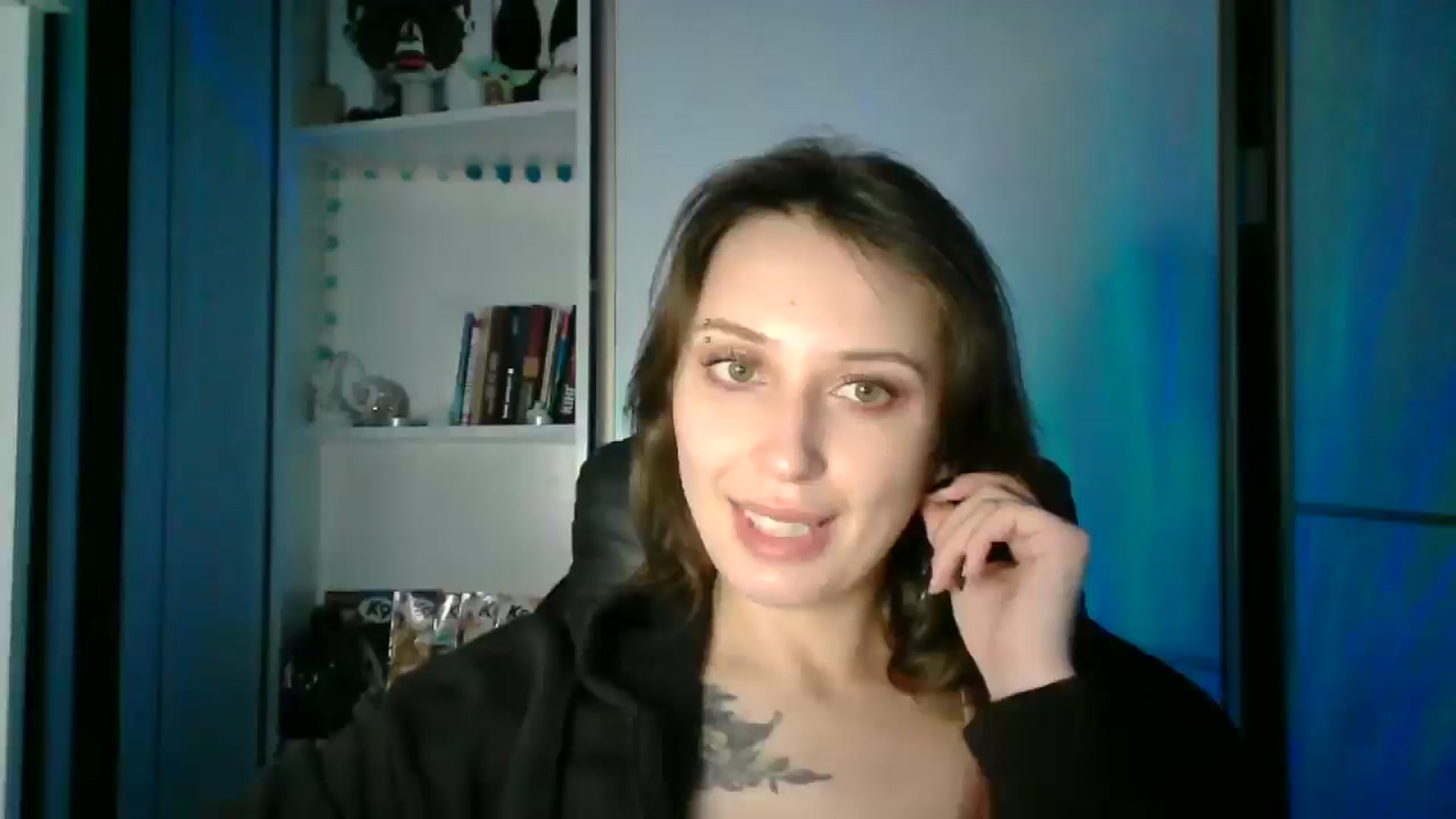 Gallery image thumbnail from MaggySpace's myfreecams stream on, 12/22/2025, 13:31 image 7 of 20