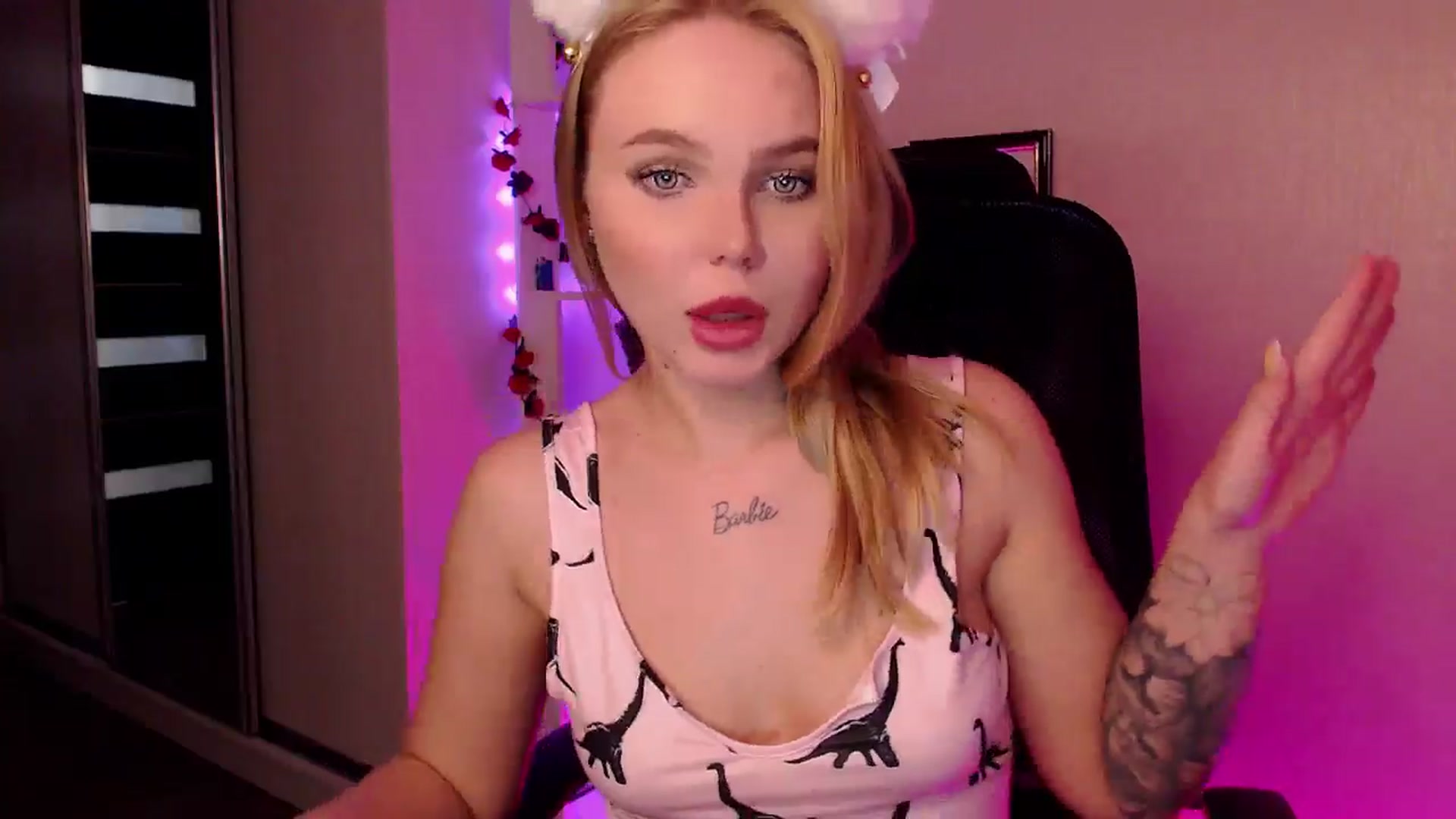 Gallery image thumbnail from MagicLilli_'s myfreecams stream on, 04/28/2024, 13:10 image 8 of 20