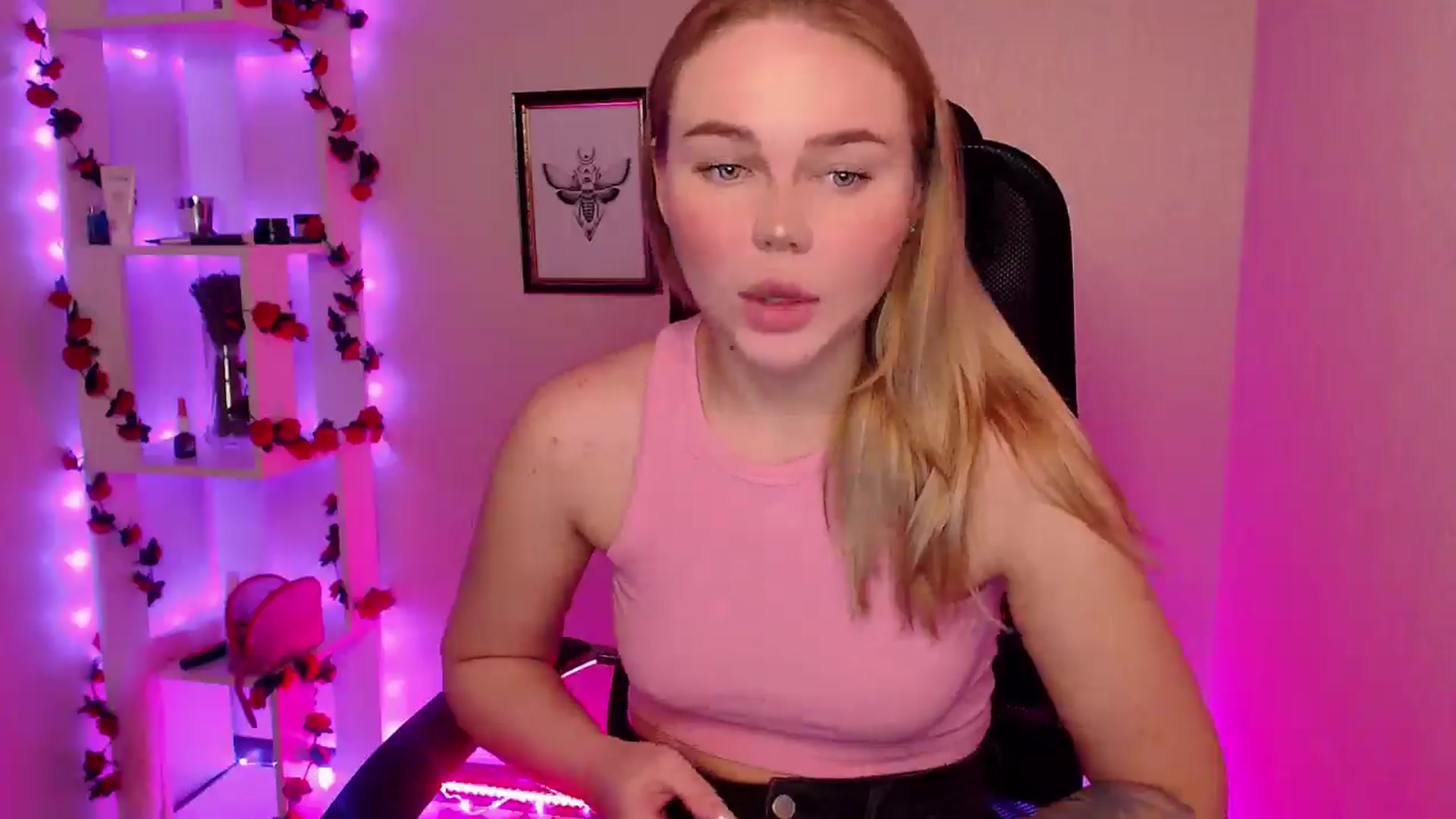 Gallery image thumbnail from MagicLilli_'s myfreecams stream on, 05/06/2024, 12:15 image 6 of 20