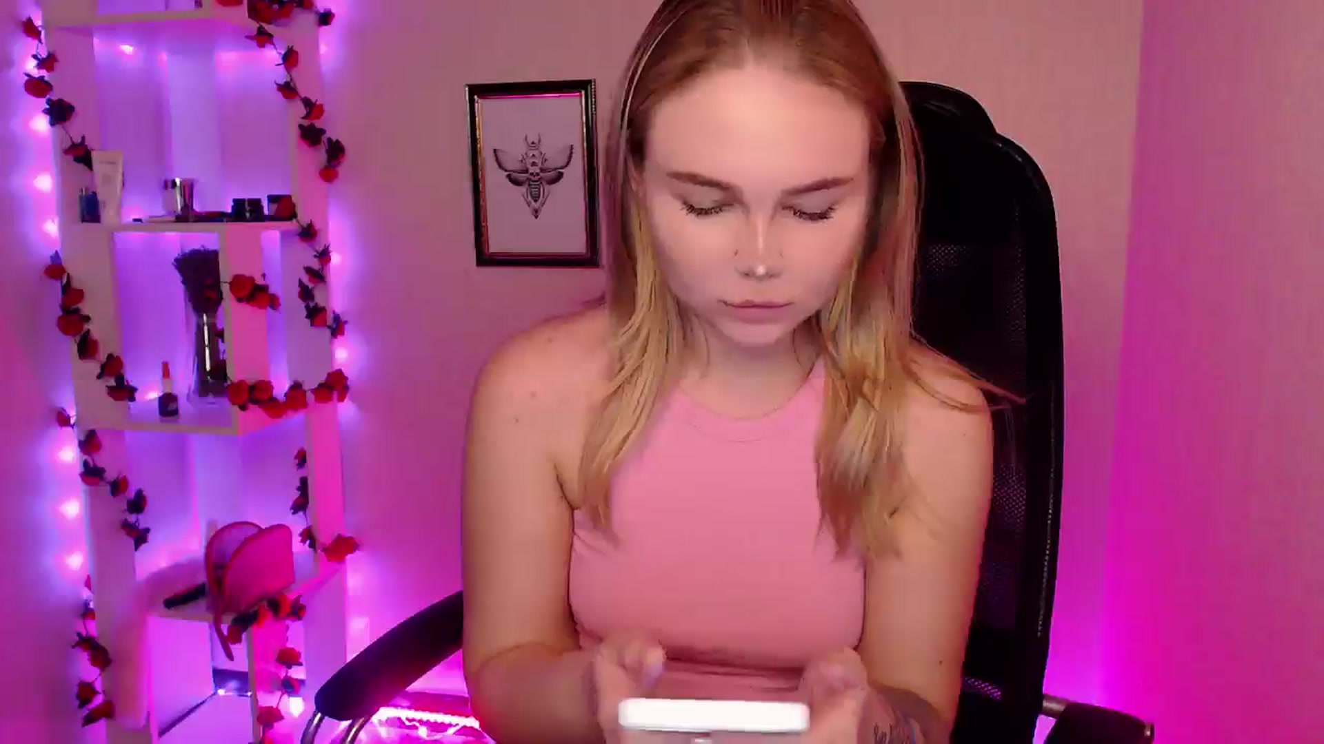 Gallery image thumbnail from MagicLilli_'s myfreecams stream on, 05/06/2024, 12:15 image 3 of 20