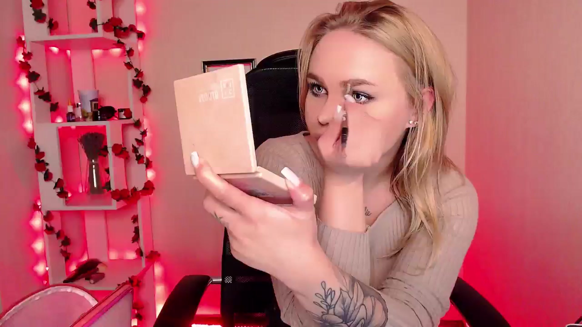Gallery image thumbnail from MagicLilli_'s myfreecams stream on, 05/23/2024, 14:44 image 14 of 20