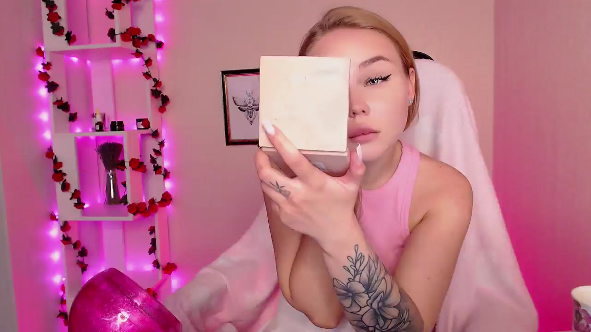 Gallery image thumbnail from MagicLilli_'s myfreecams stream on, 05/29/2024, 06:42 image 16 of 20