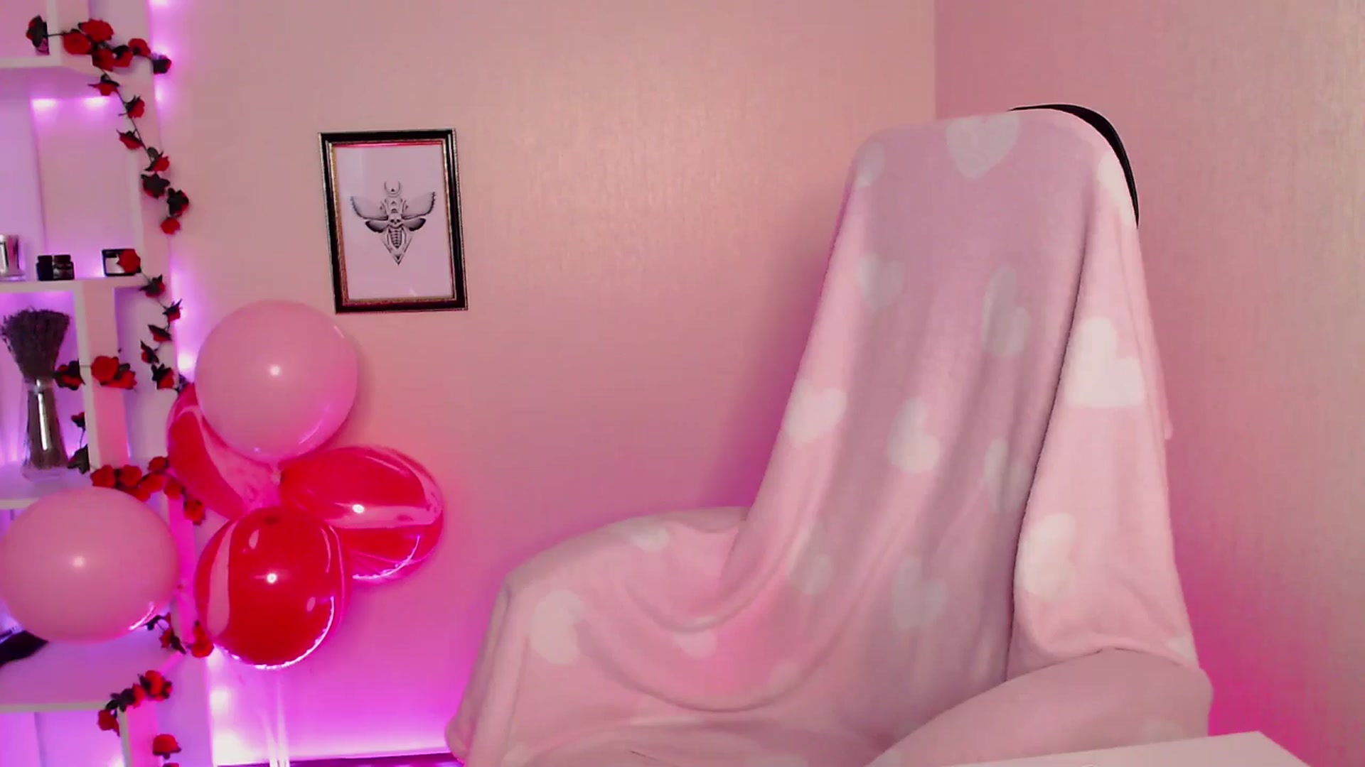 Gallery image thumbnail from MagicLilli_'s myfreecams stream on, 06/10/2024, 05:29 image 20 of 20