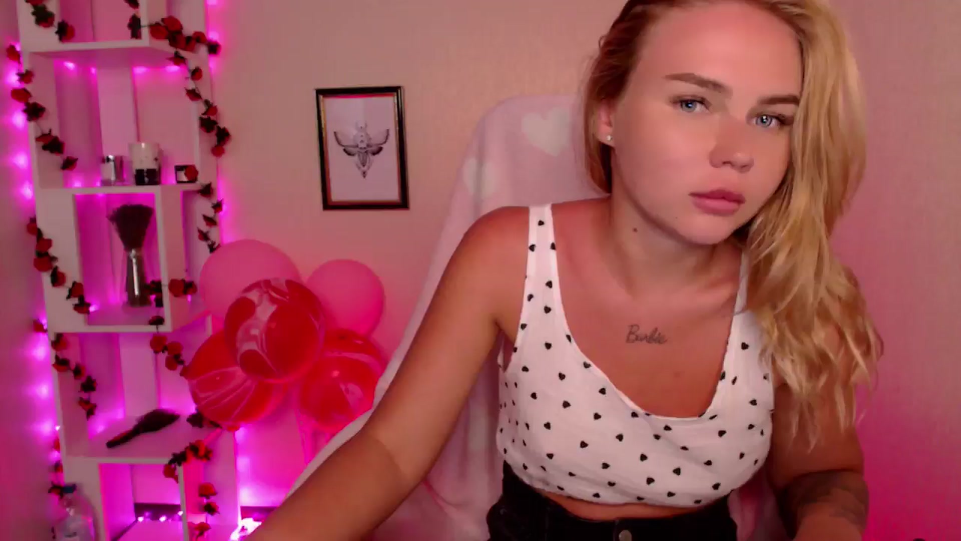 Gallery image thumbnail from MagicLilli_'s myfreecams stream on, 06/17/2024, 05:54 image 9 of 20
