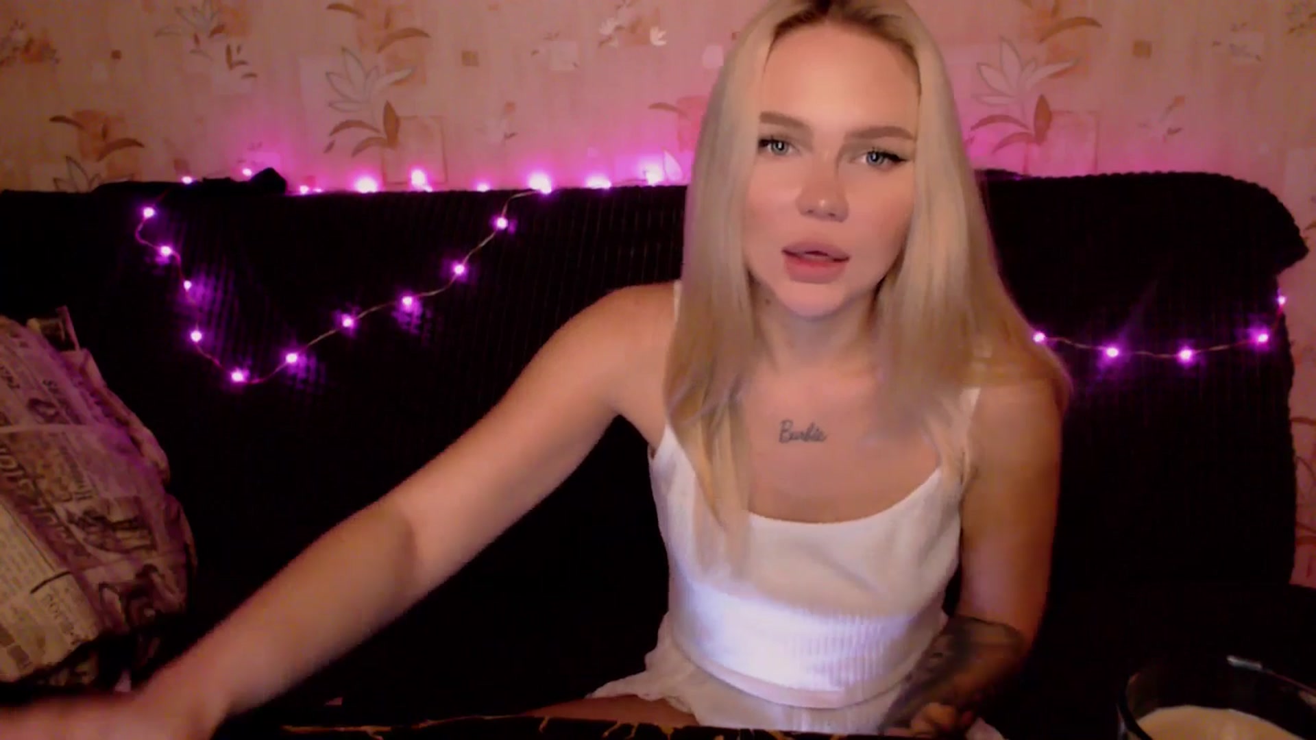 Gallery image thumbnail from MagicLilli_'s myfreecams stream on, 11/28/2024, 13:16 image 7 of 20