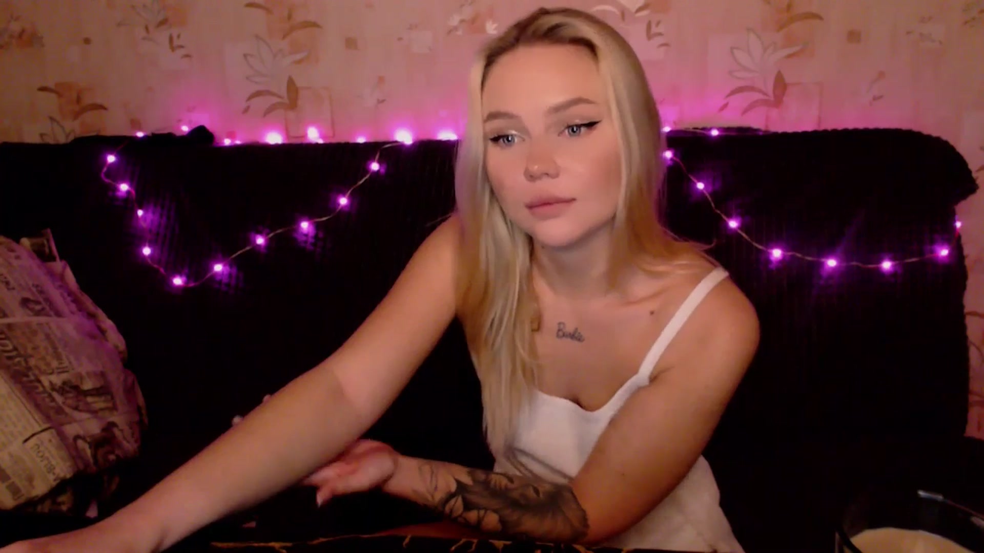 Gallery image thumbnail from MagicLilli_'s myfreecams stream on, 11/28/2024, 13:16 image 14 of 20