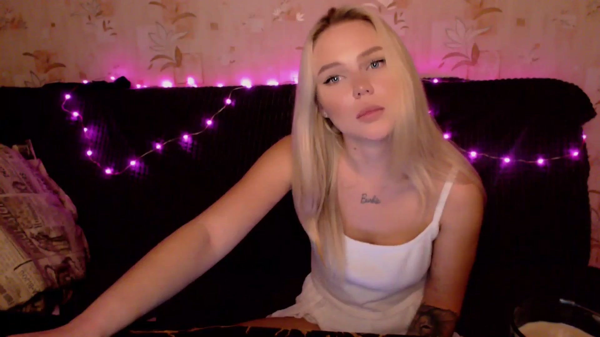 Gallery image thumbnail from MagicLilli_'s myfreecams stream on, 11/28/2024, 13:16 image 8 of 20