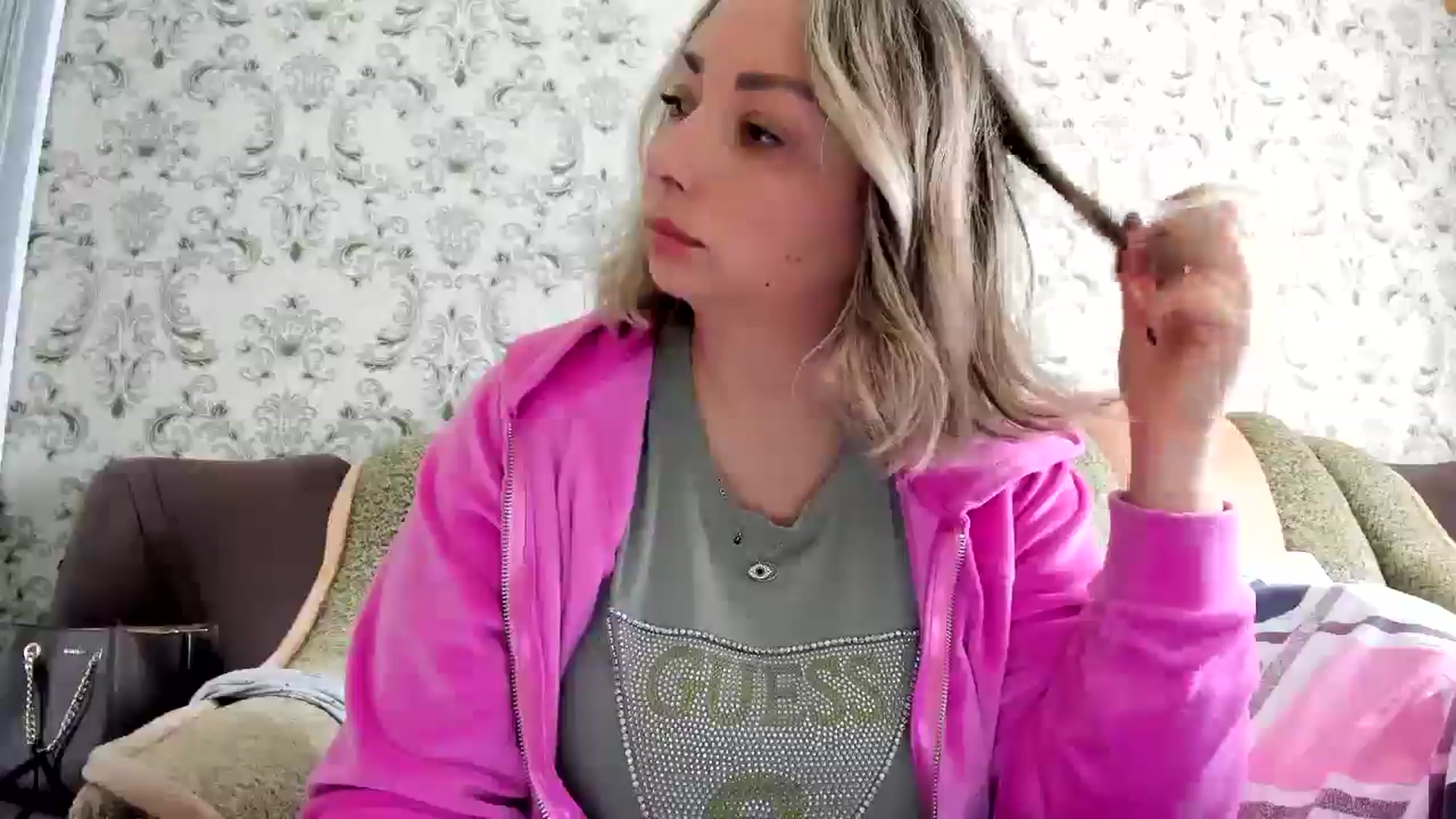 Gallery image thumbnail from Magic_Tits's myfreecams stream on, 03/19/2025, 11:39 image 15 of 20