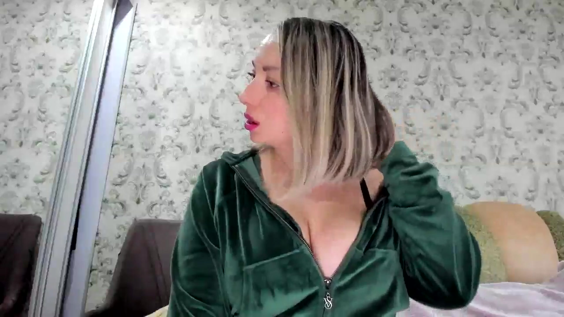 Gallery image thumbnail from Magic_Tits's myfreecams stream on, 03/23/2025, 10:18 image 16 of 20