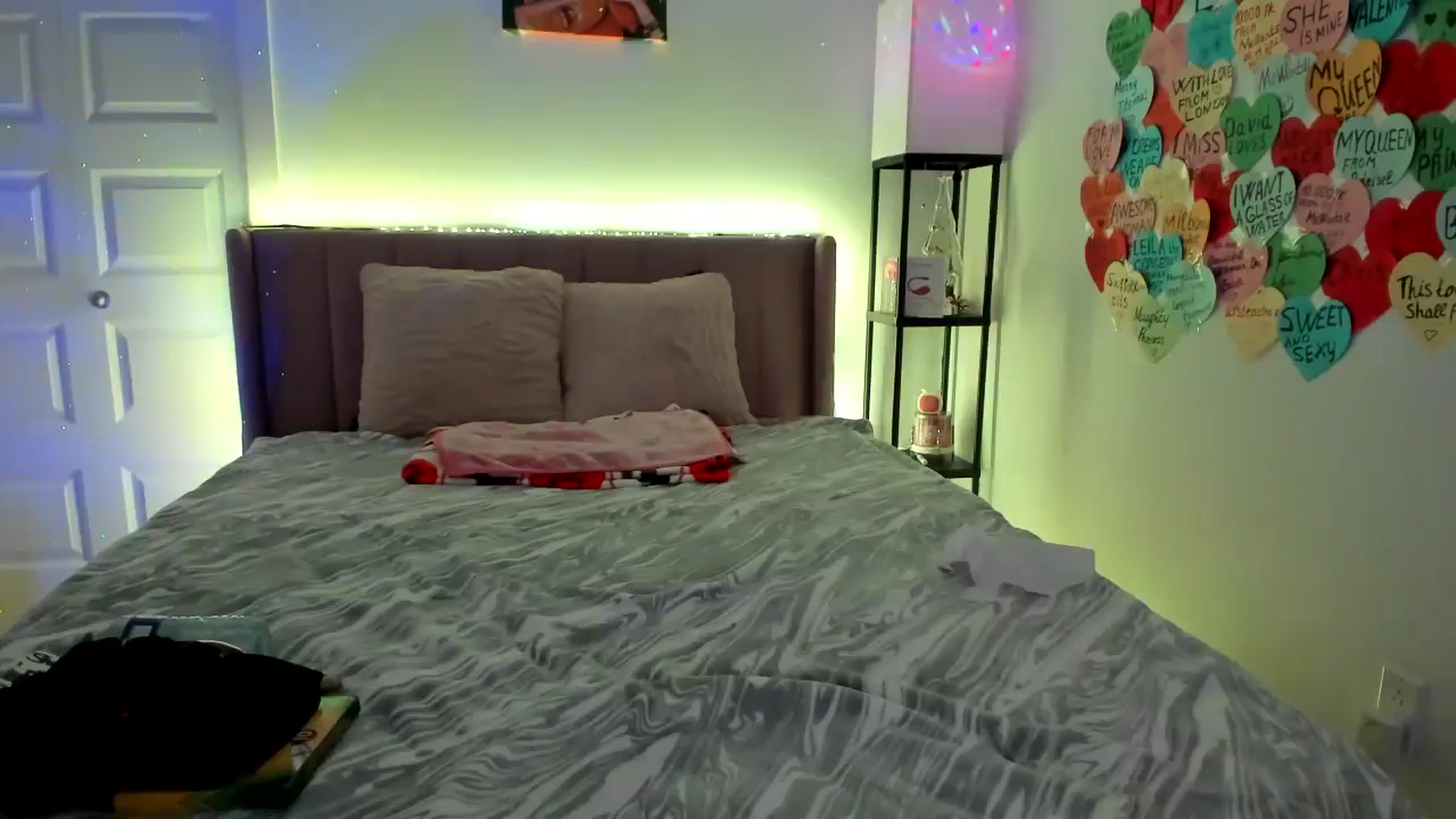 Gallery image thumbnail from Magic_Tits's myfreecams stream on, 05/13/2025, 10:33 image 5 of 20