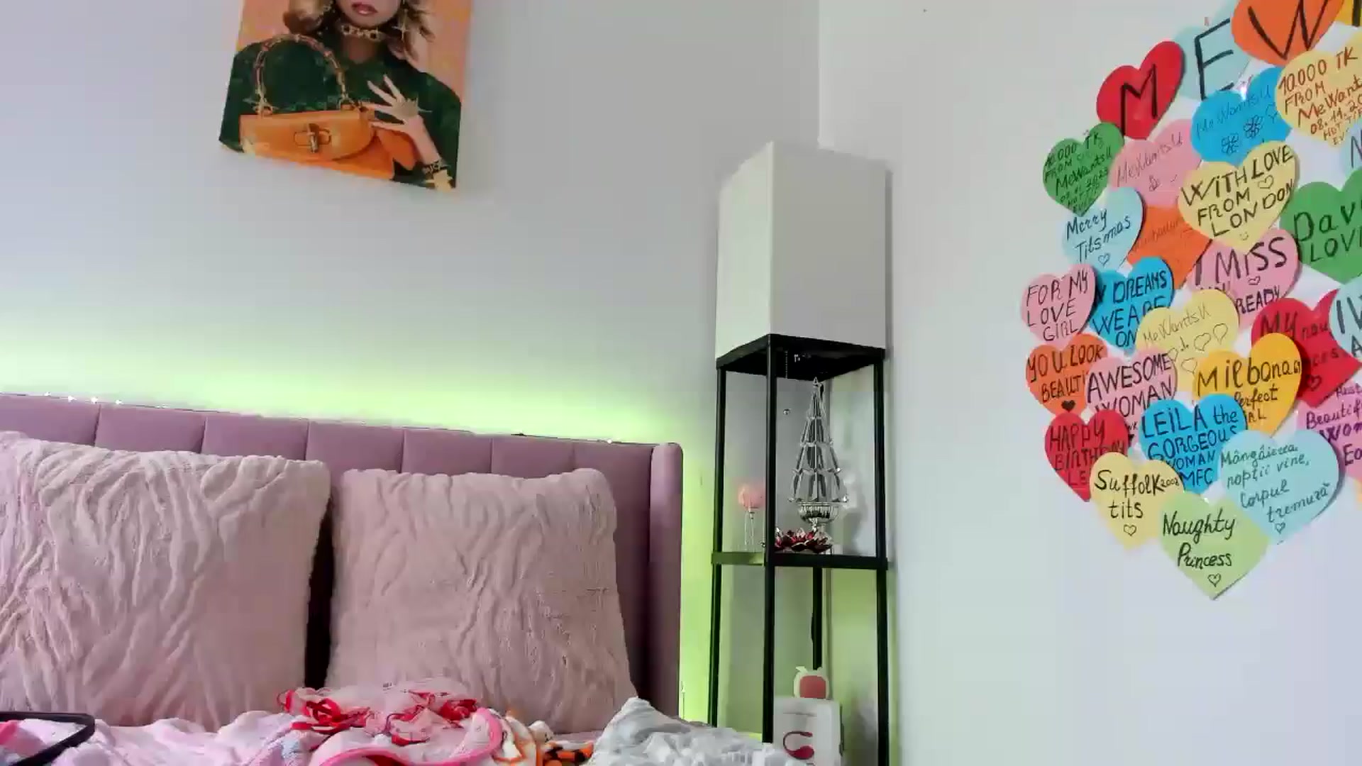 Gallery image thumbnail from Magic_Tits's myfreecams stream on, 05/17/2025, 16:40 image 14 of 20