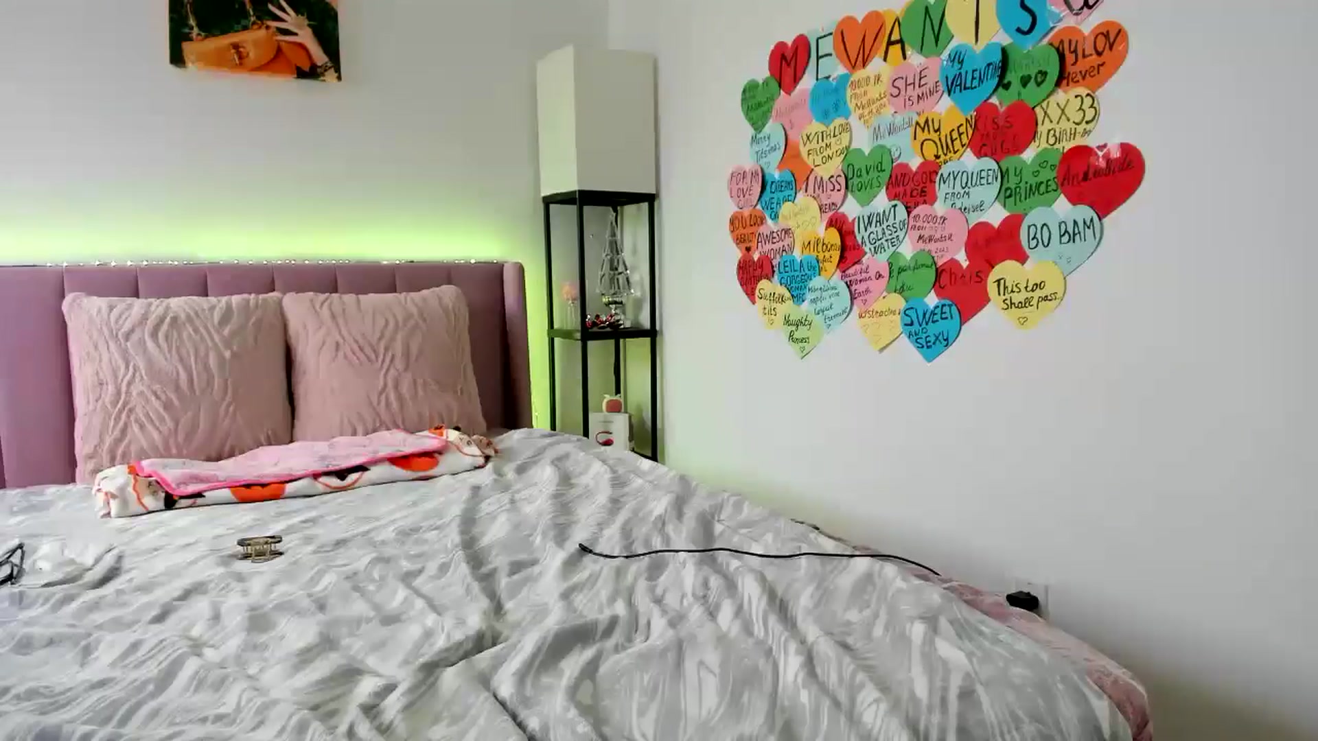 Gallery image thumbnail from Magic_Tits's myfreecams stream on, 05/18/2025, 17:55 image 16 of 20