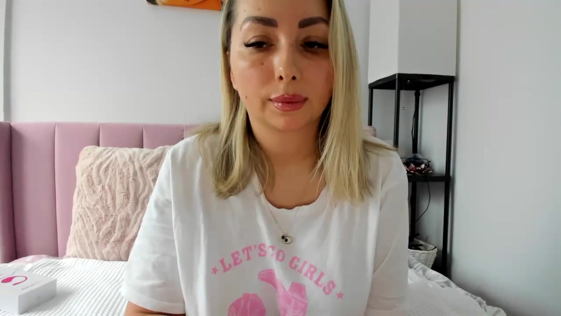 Gallery image thumbnail from Magic_Tits's myfreecams stream on, 03/16/2026, 12:58 image 10 of 20