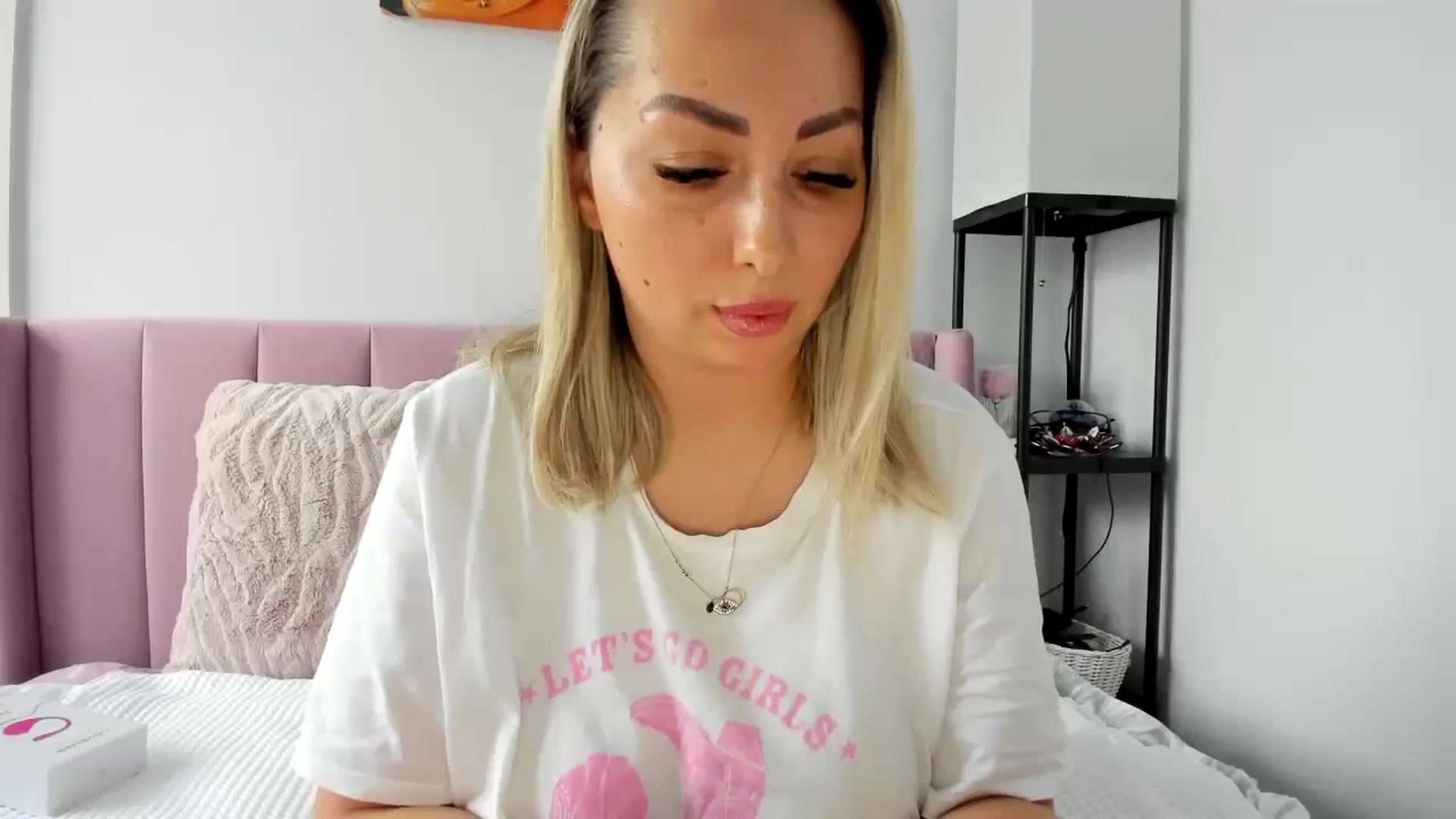 Gallery image thumbnail from Magic_Tits's myfreecams stream on, 03/16/2026, 12:58 image 15 of 20