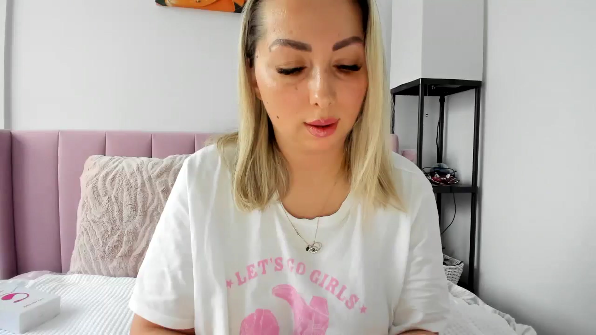 Gallery image thumbnail from Magic_Tits's myfreecams stream on, 03/16/2026, 12:58 image 16 of 20