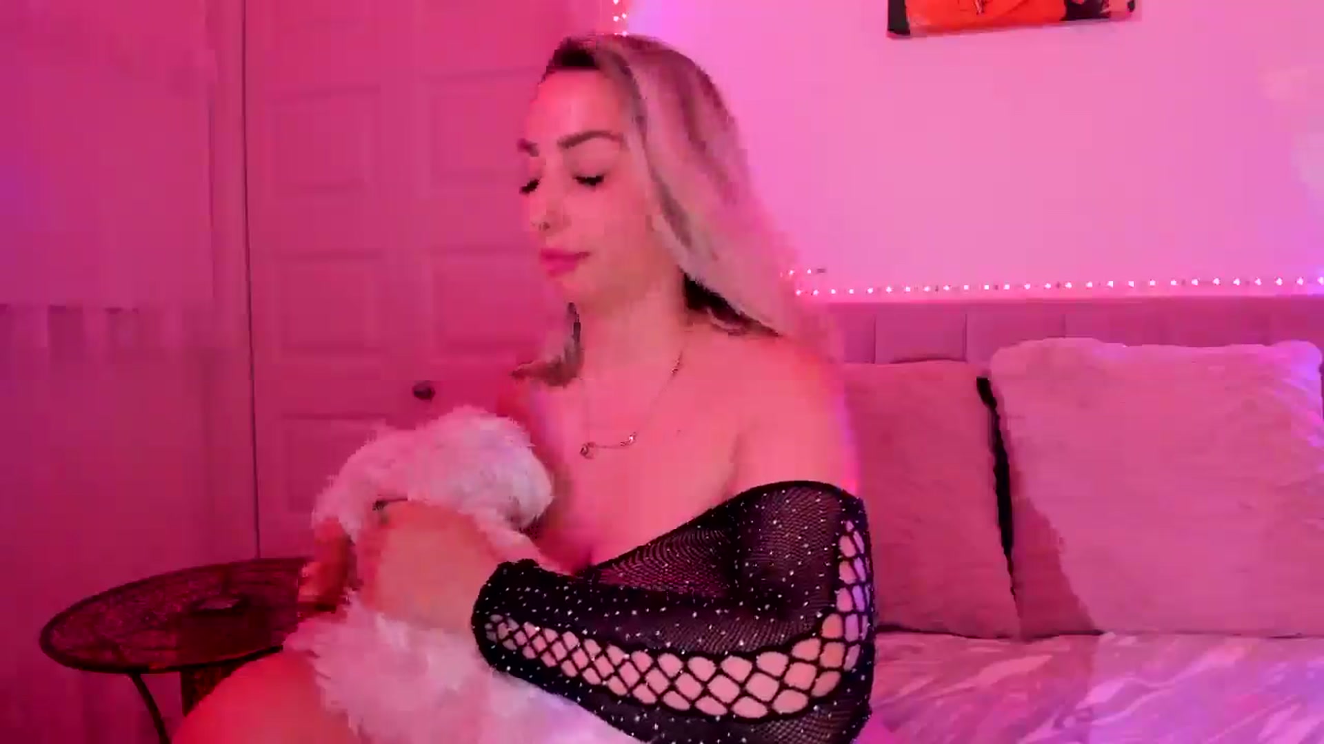 Gallery image thumbnail from Magic_Tits's myfreecams stream on, 04/07/2026, 02:40 image 10 of 20