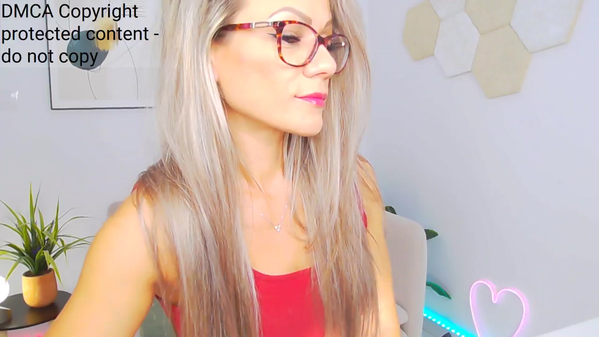 Gallery image thumbnail from Magic__Candy's myfreecams stream on, 10/13/2024, 02:22 image 10 of 20