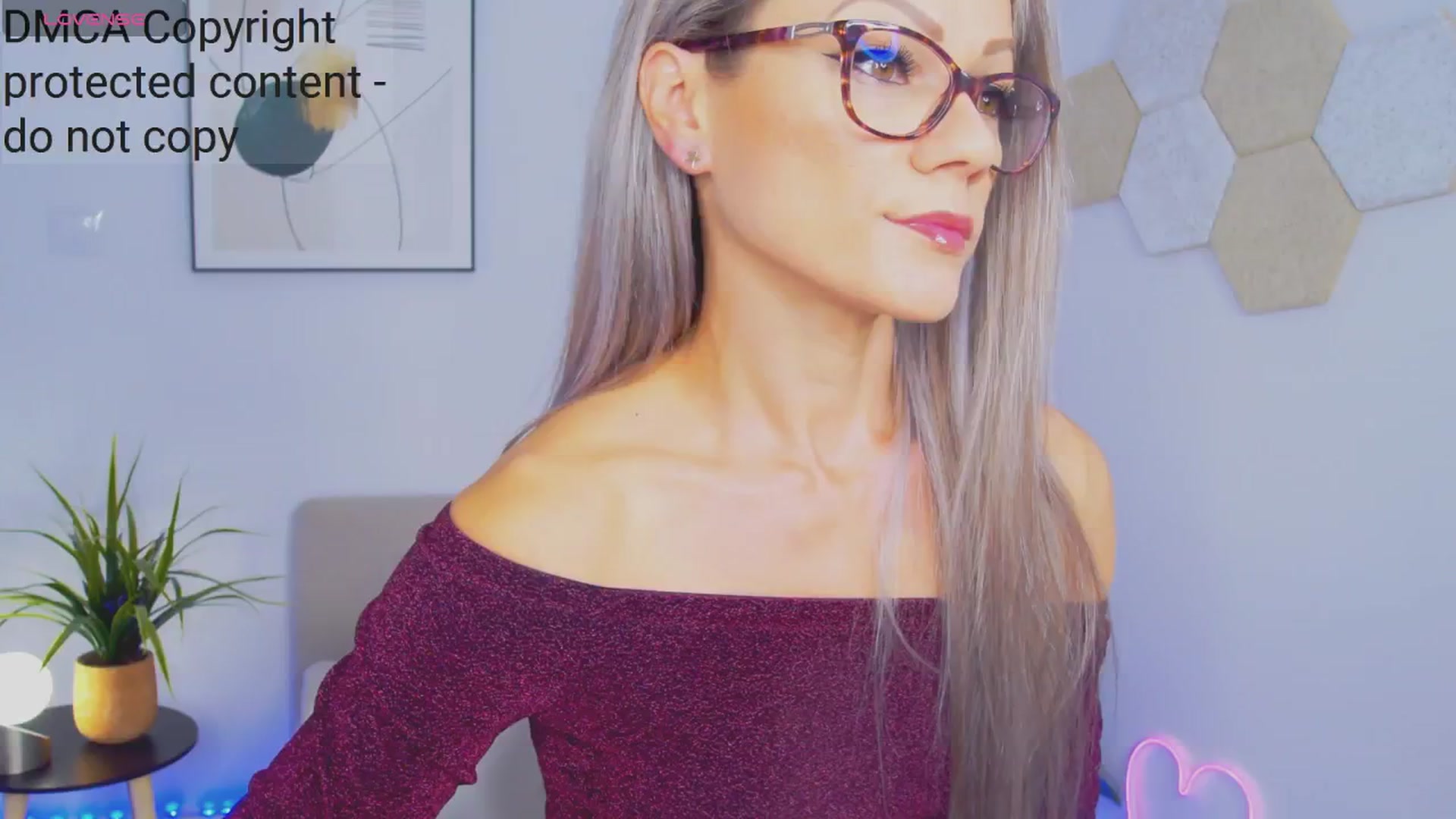 Gallery image thumbnail from Magic__Candy's myfreecams stream on, 10/19/2024, 23:53 image 6 of 20