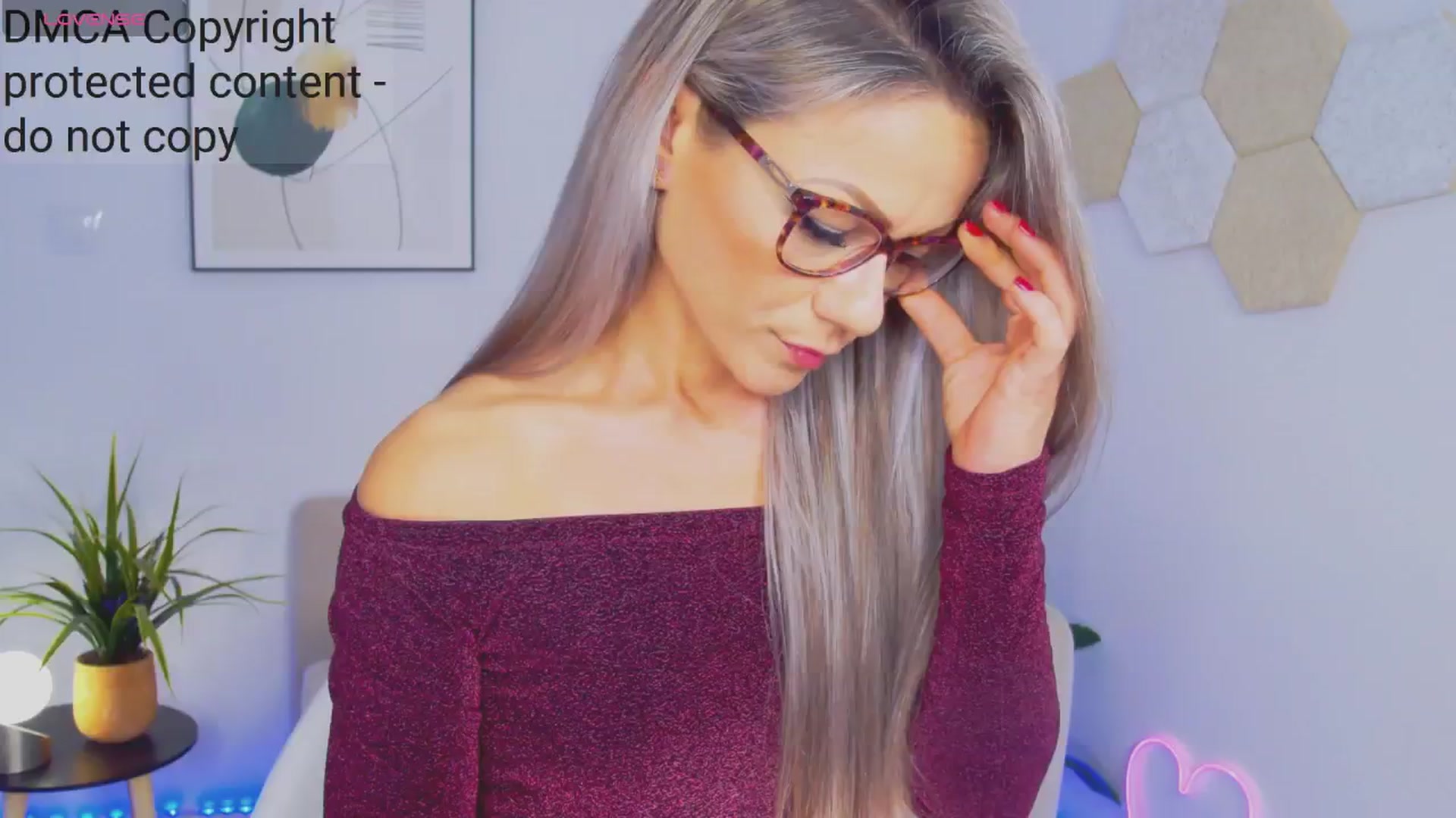 Gallery image thumbnail from Magic__Candy's myfreecams stream on, 10/19/2024, 23:53 image 19 of 20