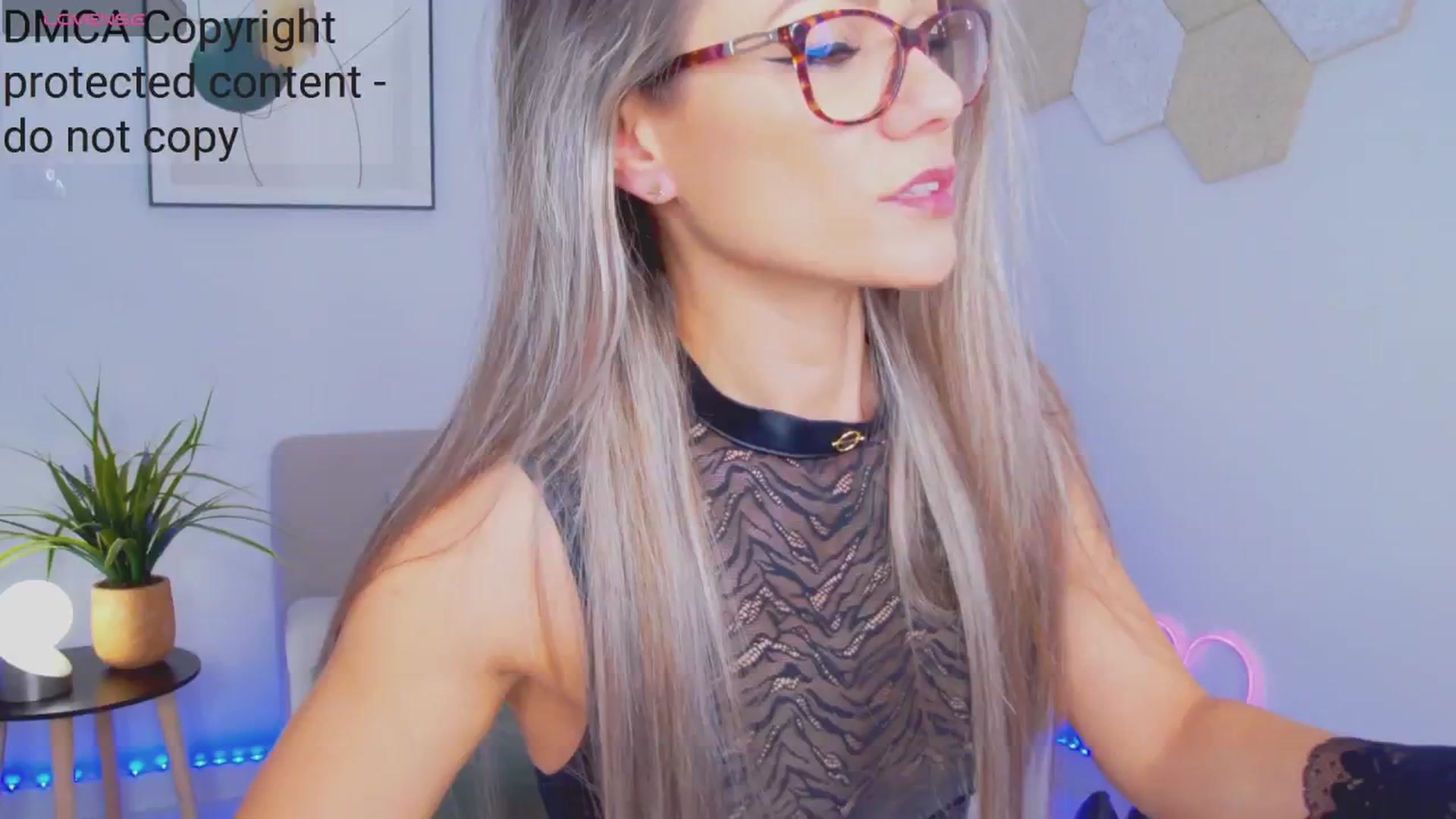 Gallery image thumbnail from Magic__Candy's myfreecams stream on, 11/04/2024, 04:06 image 11 of 20