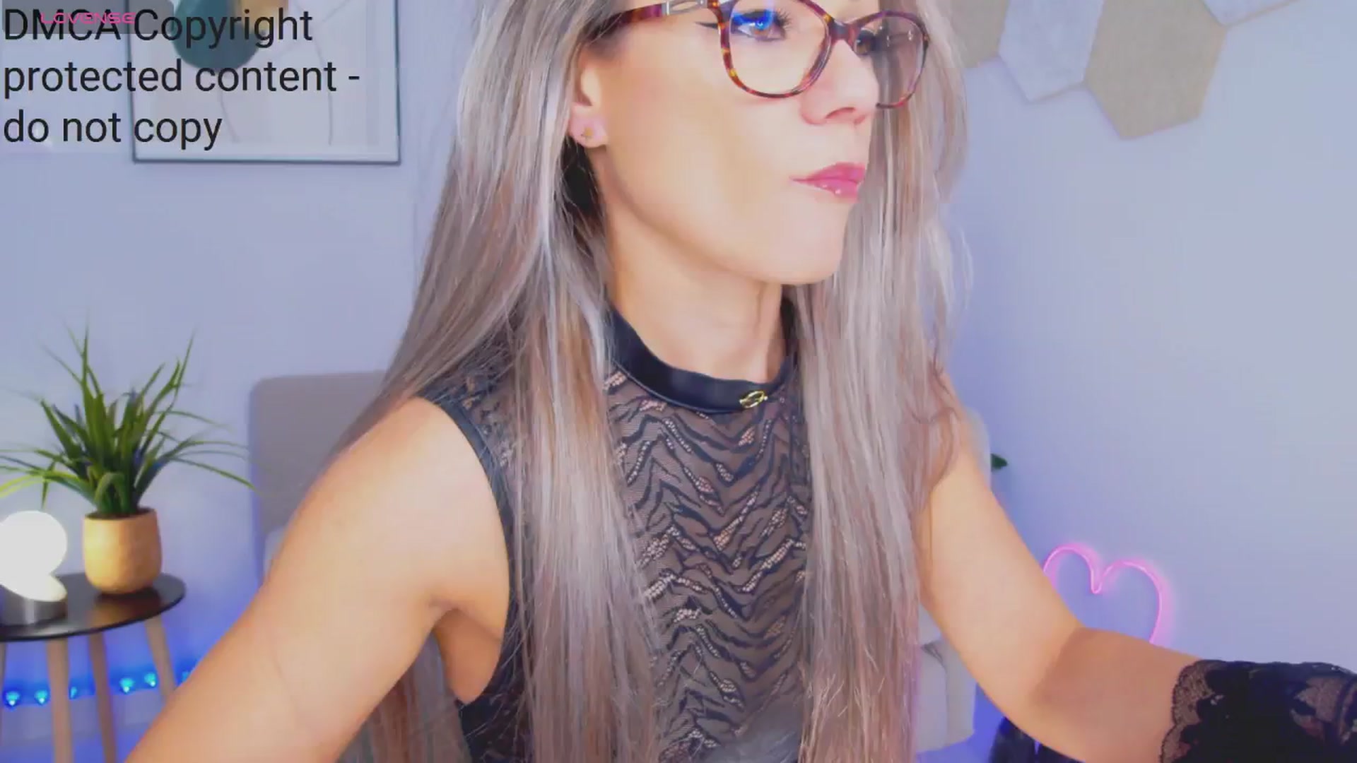 Gallery image thumbnail from Magic__Candy's myfreecams stream on, 11/04/2024, 04:06 image 15 of 20