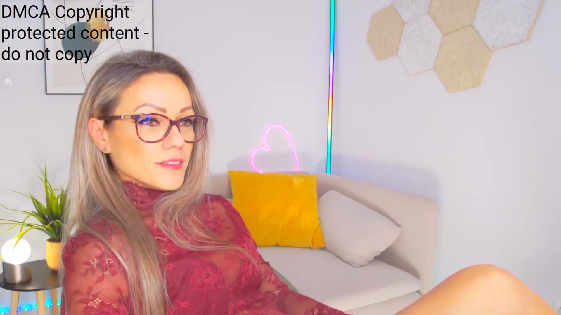 Gallery image thumbnail from Magic__Candy's myfreecams stream on, 11/18/2024, 01:25 image 9 of 20
