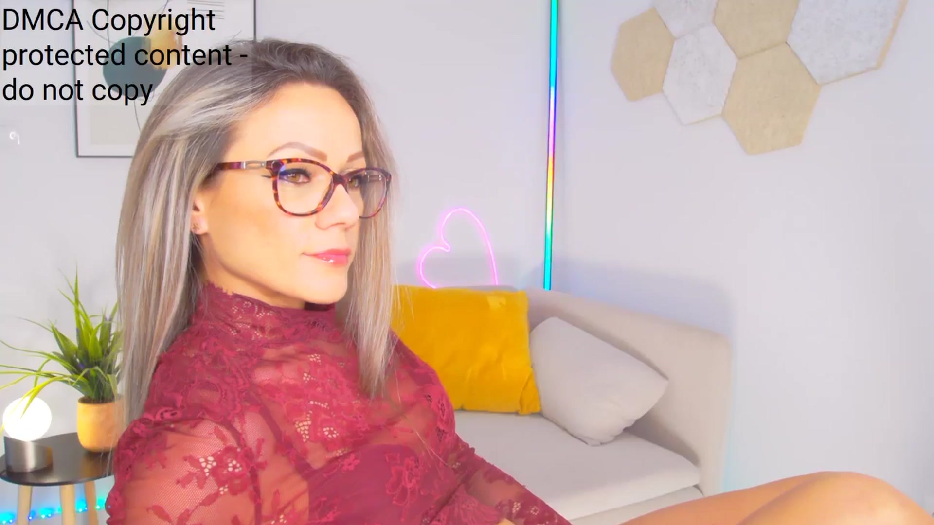 Gallery image thumbnail from Magic__Candy's myfreecams stream on, 11/18/2024, 01:25 image 5 of 20