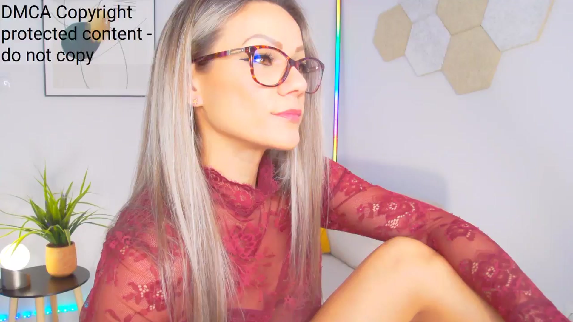 Gallery image thumbnail from Magic__Candy's myfreecams stream on, 11/18/2024, 01:25 image 16 of 20