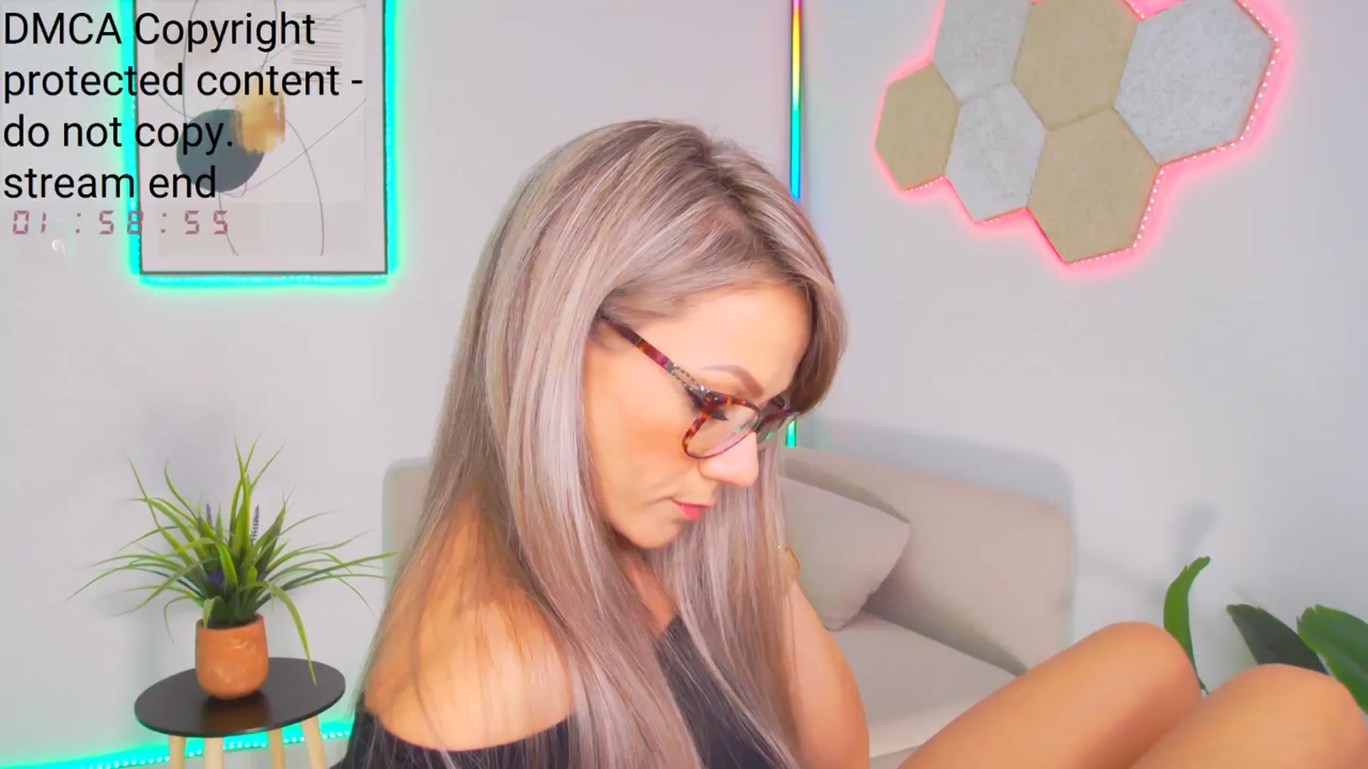 Gallery image thumbnail from Magic__Candy's myfreecams stream on, 11/21/2024, 13:04 image 1 of 20