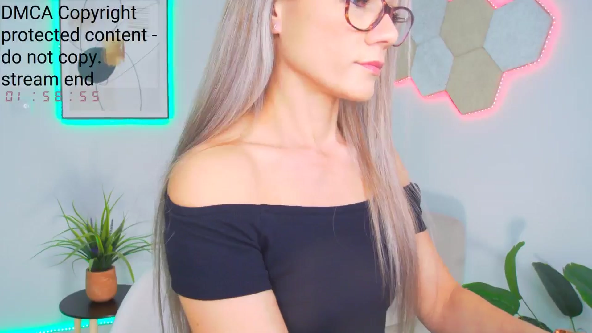 Gallery image thumbnail from Magic__Candy's myfreecams stream on, 11/21/2024, 13:04 image 9 of 20