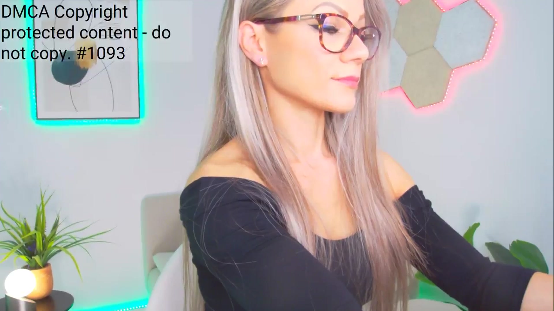 Gallery image thumbnail from Magic__Candy's myfreecams stream on, 11/29/2024, 02:39 image 19 of 20