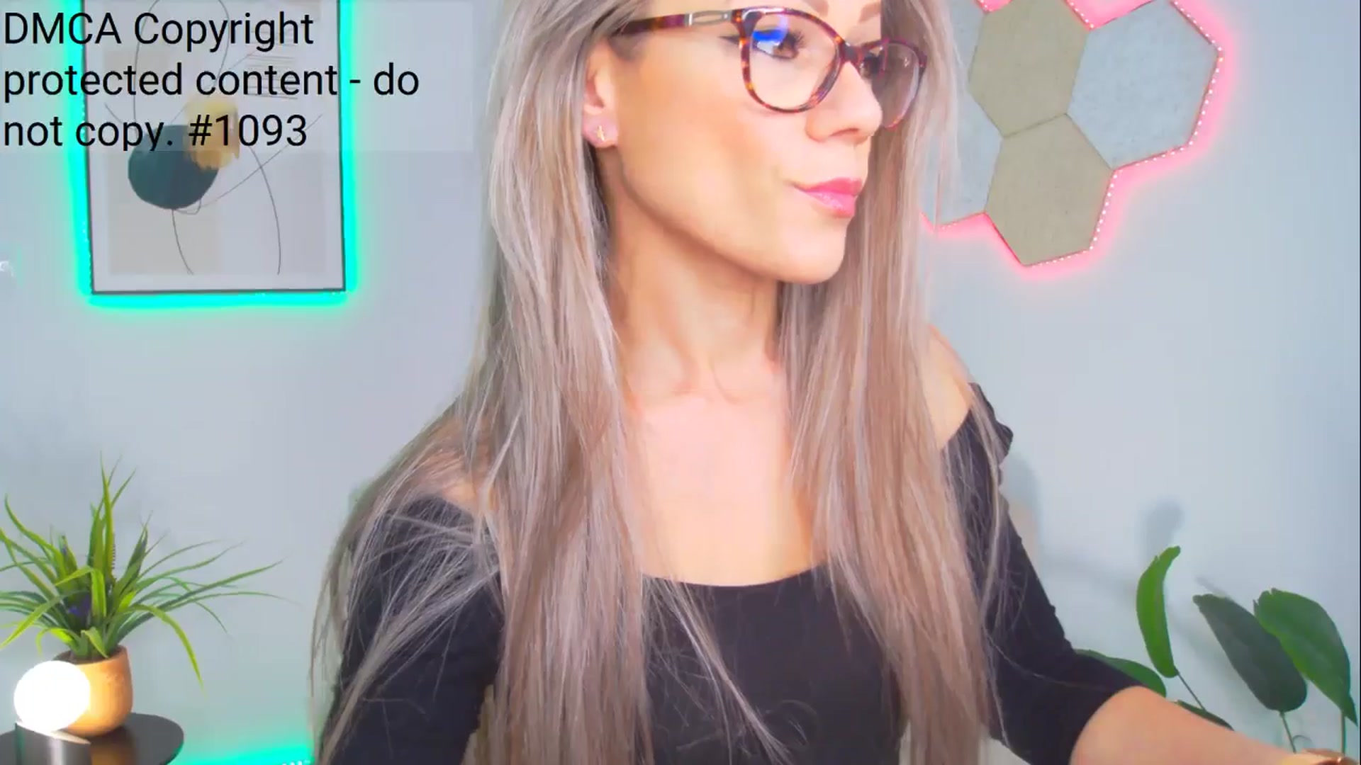 Gallery image thumbnail from Magic__Candy's myfreecams stream on, 11/29/2024, 02:39 image 5 of 20