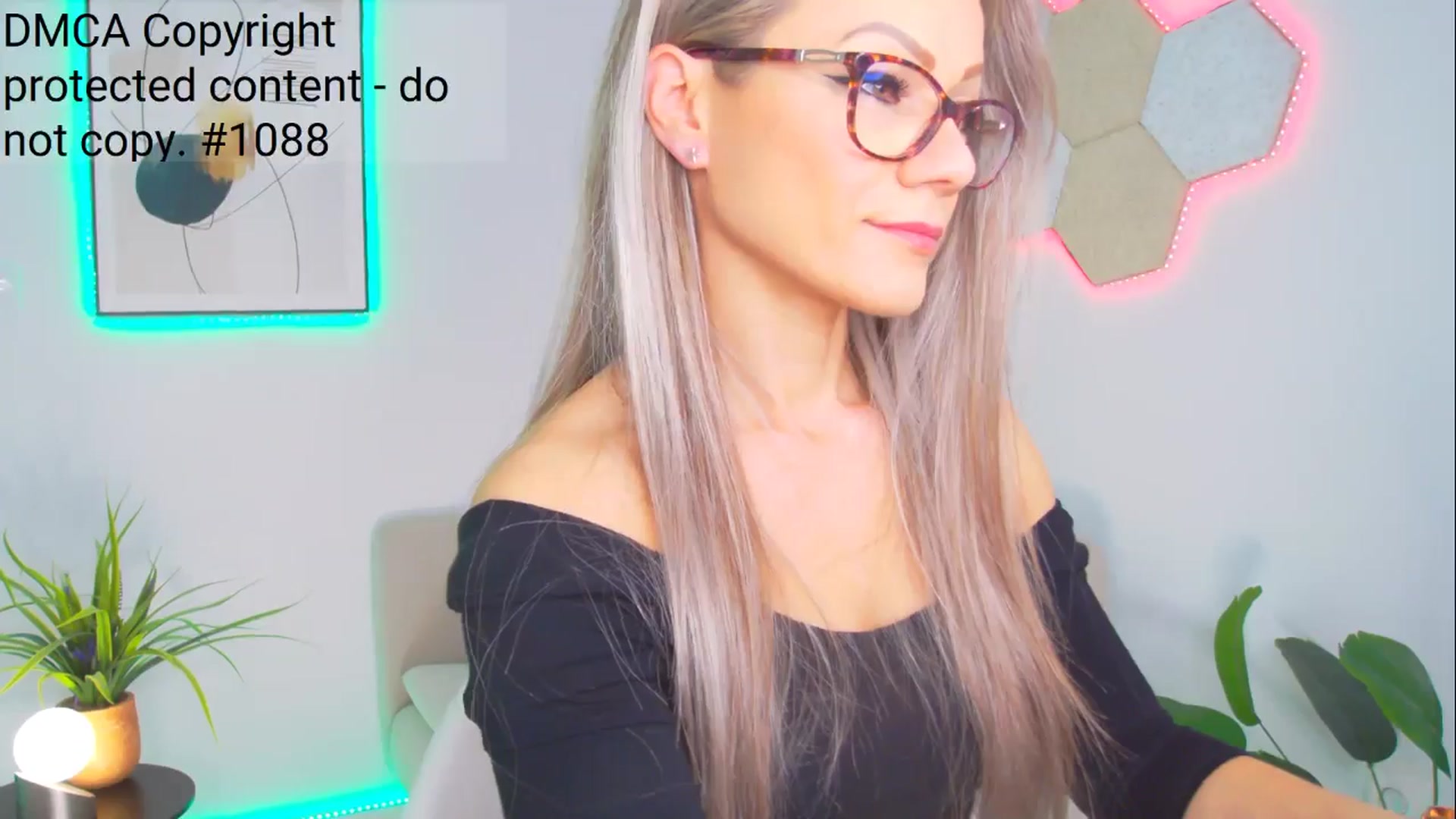 Gallery image thumbnail from Magic__Candy's myfreecams stream on, 11/29/2024, 02:39 image 20 of 20