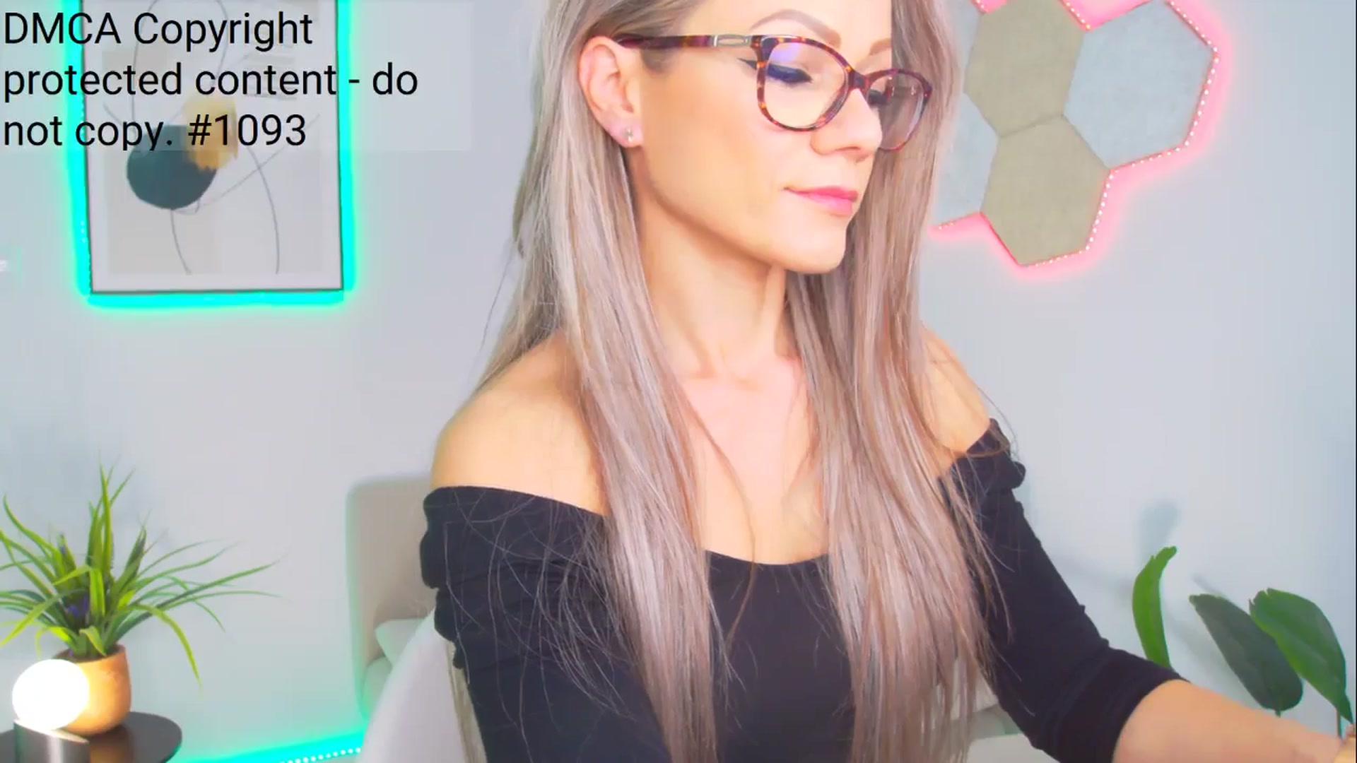 Gallery image thumbnail from Magic__Candy's myfreecams stream on, 11/29/2024, 02:39 image 13 of 20