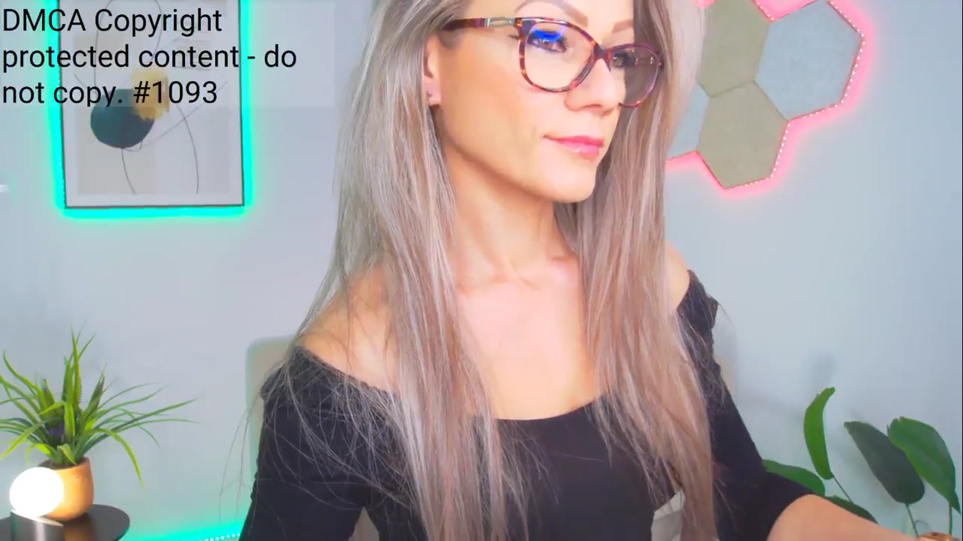 Gallery image thumbnail from Magic__Candy's myfreecams stream on, 11/29/2024, 02:39 image 7 of 20